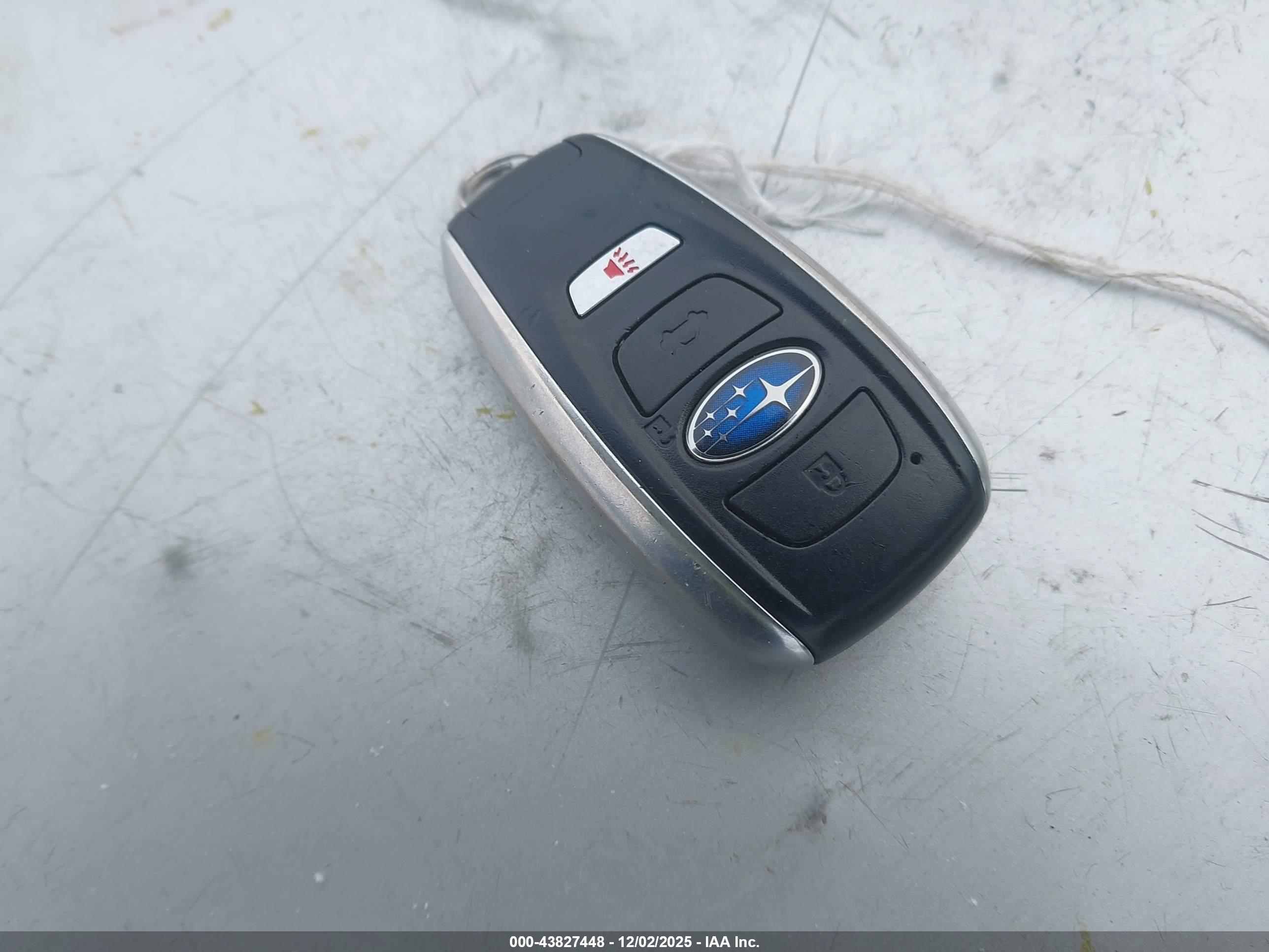 SUBARU OUTBACK image 11