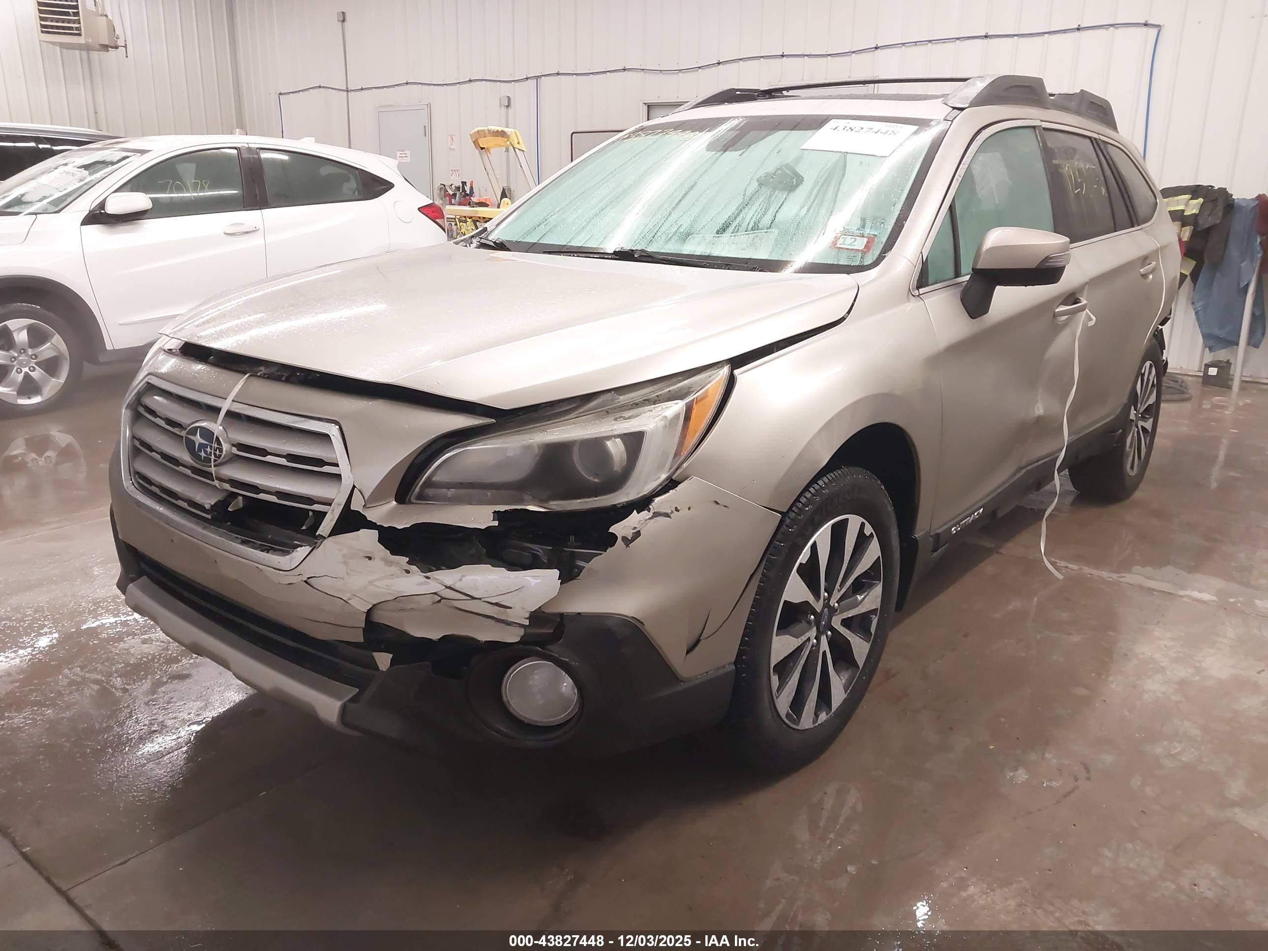 SUBARU OUTBACK image 2