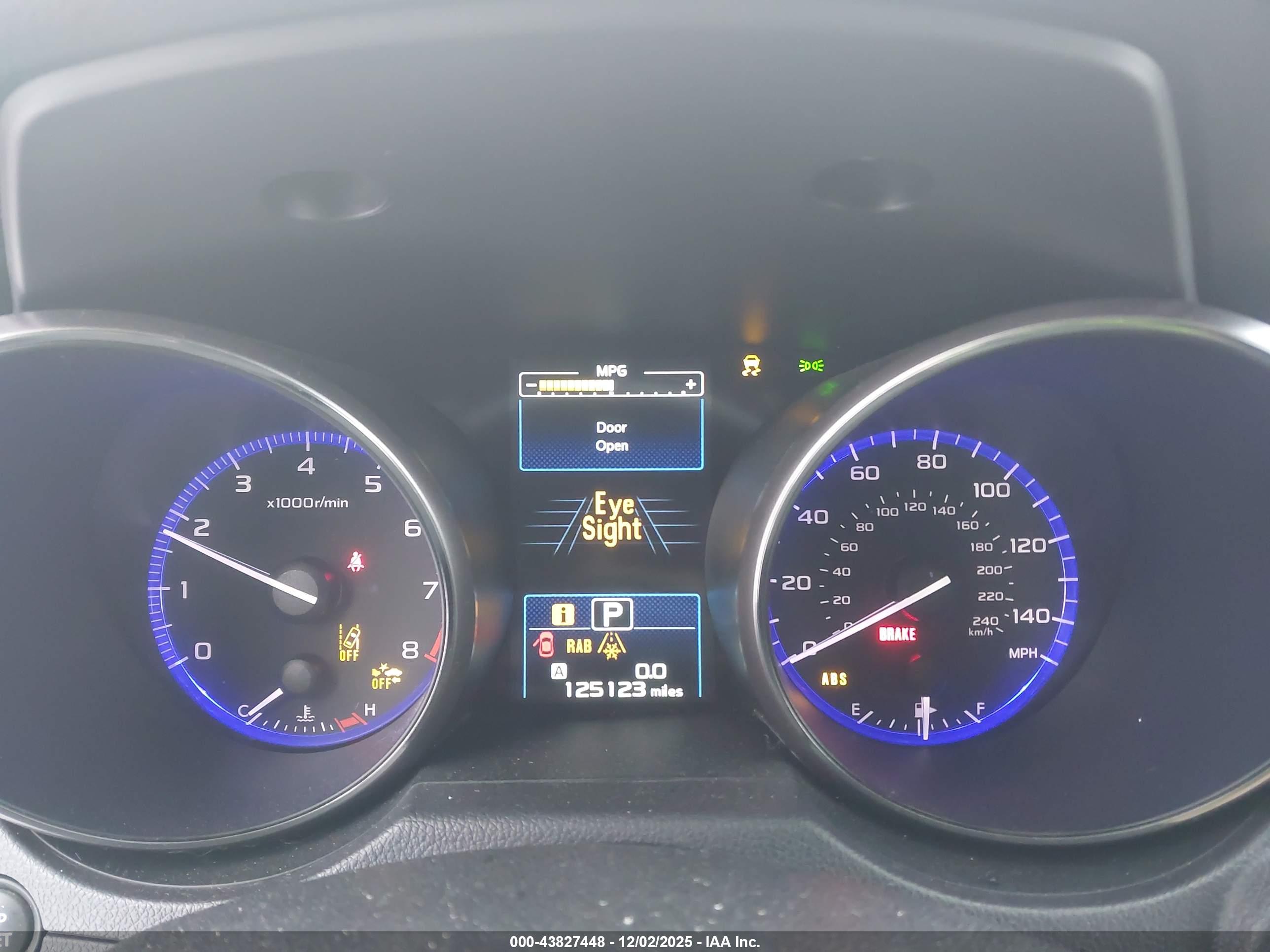 SUBARU OUTBACK image 7