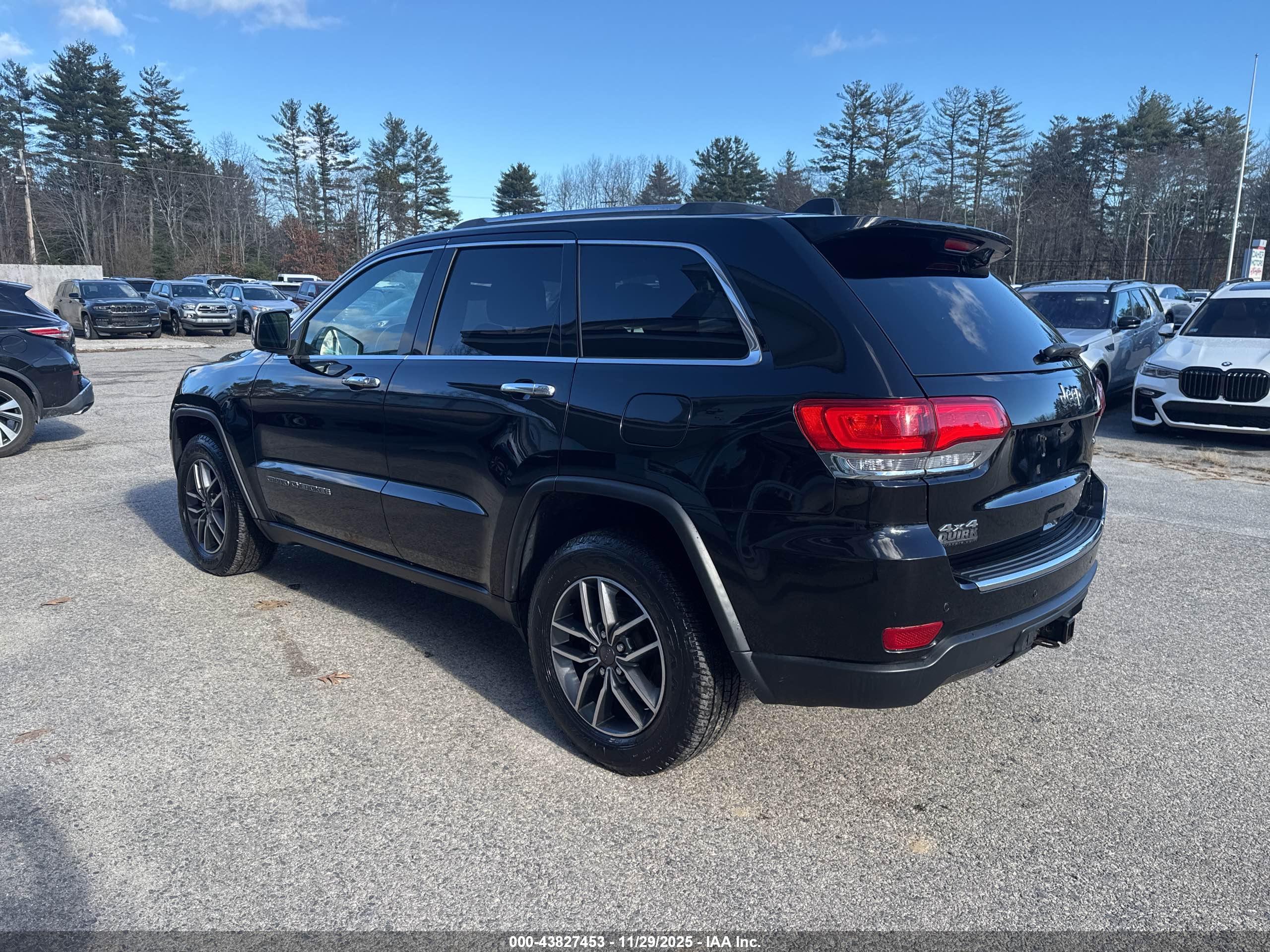 JEEP GRAND image 3