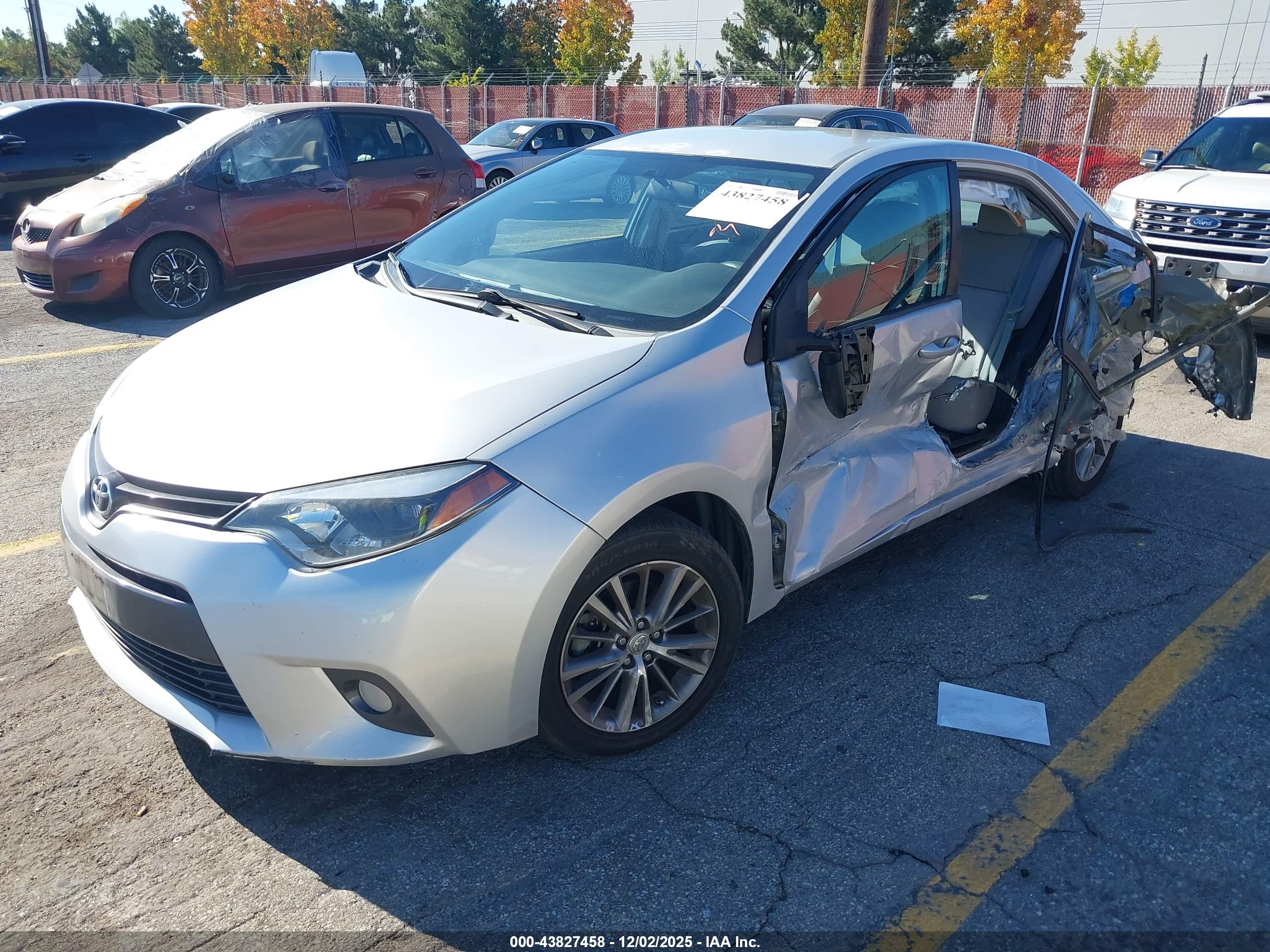 TOYOTA COROLLA image 2