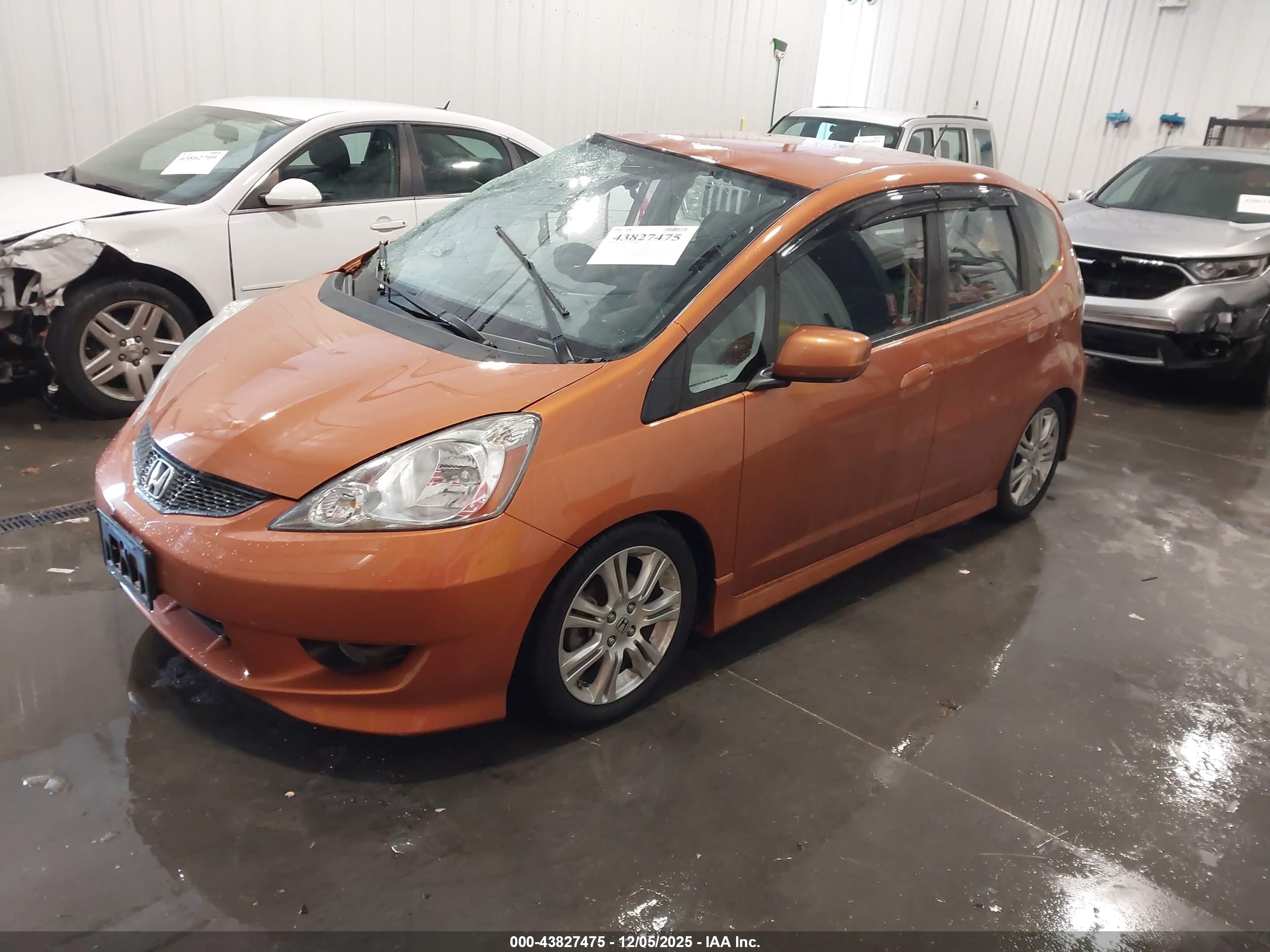 HONDA FIT image 2