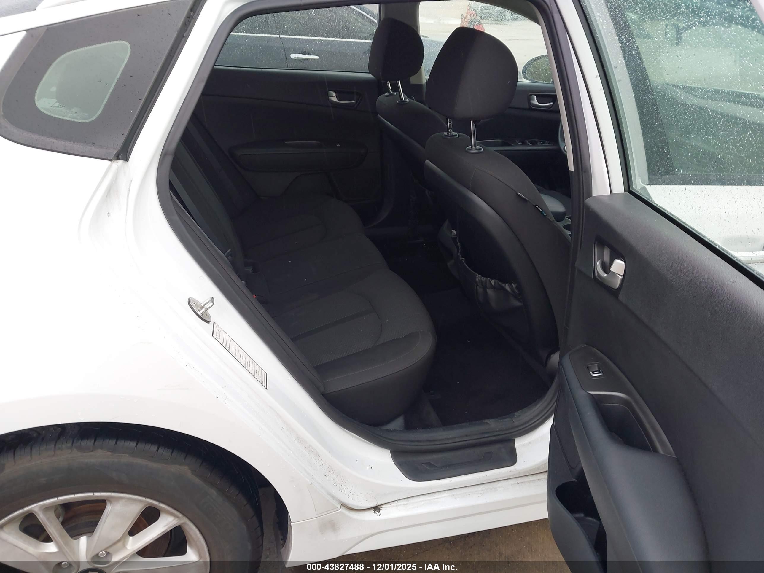 KIA OPTIMA image 8