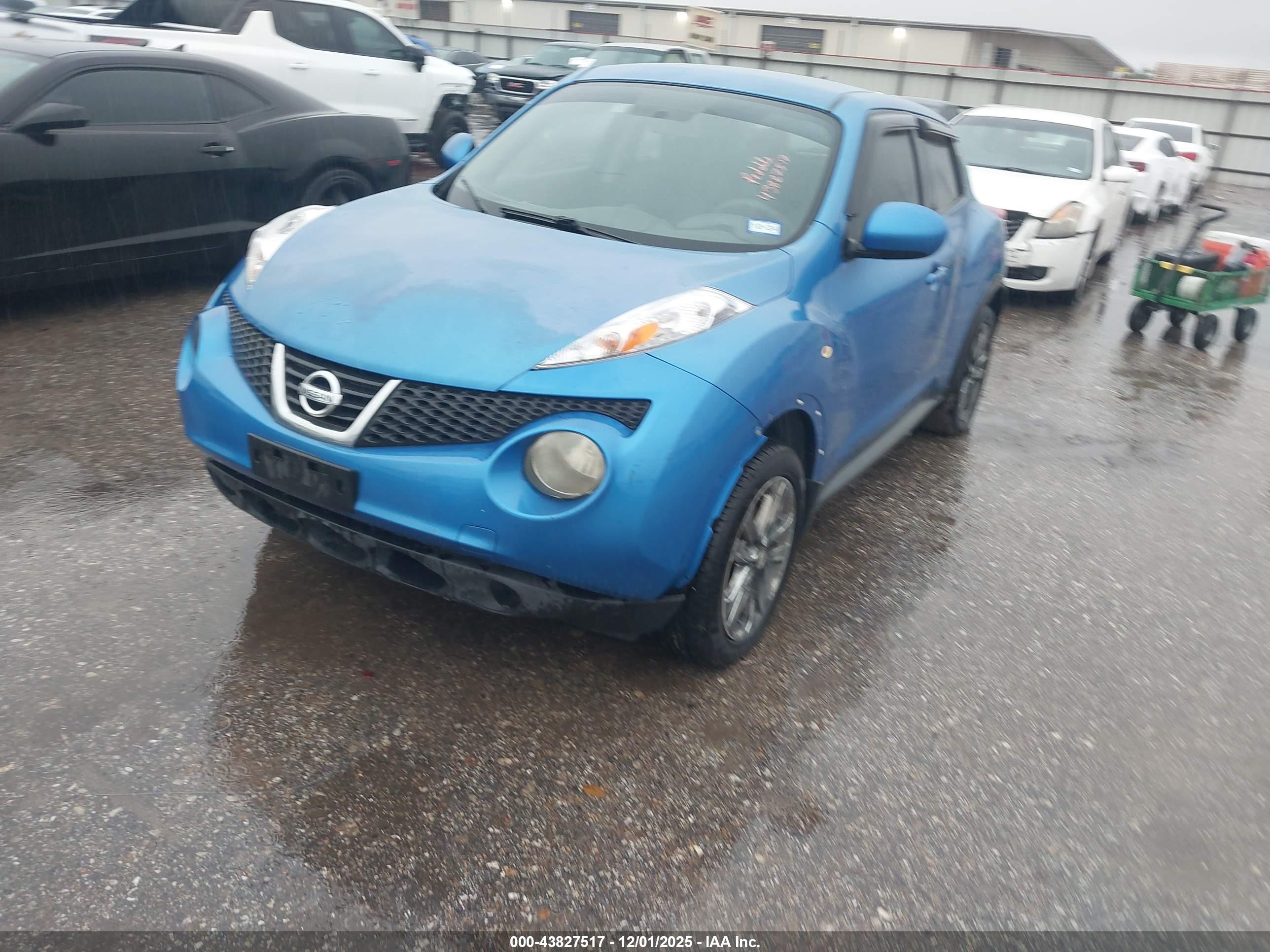 NISSAN JUKE image 2