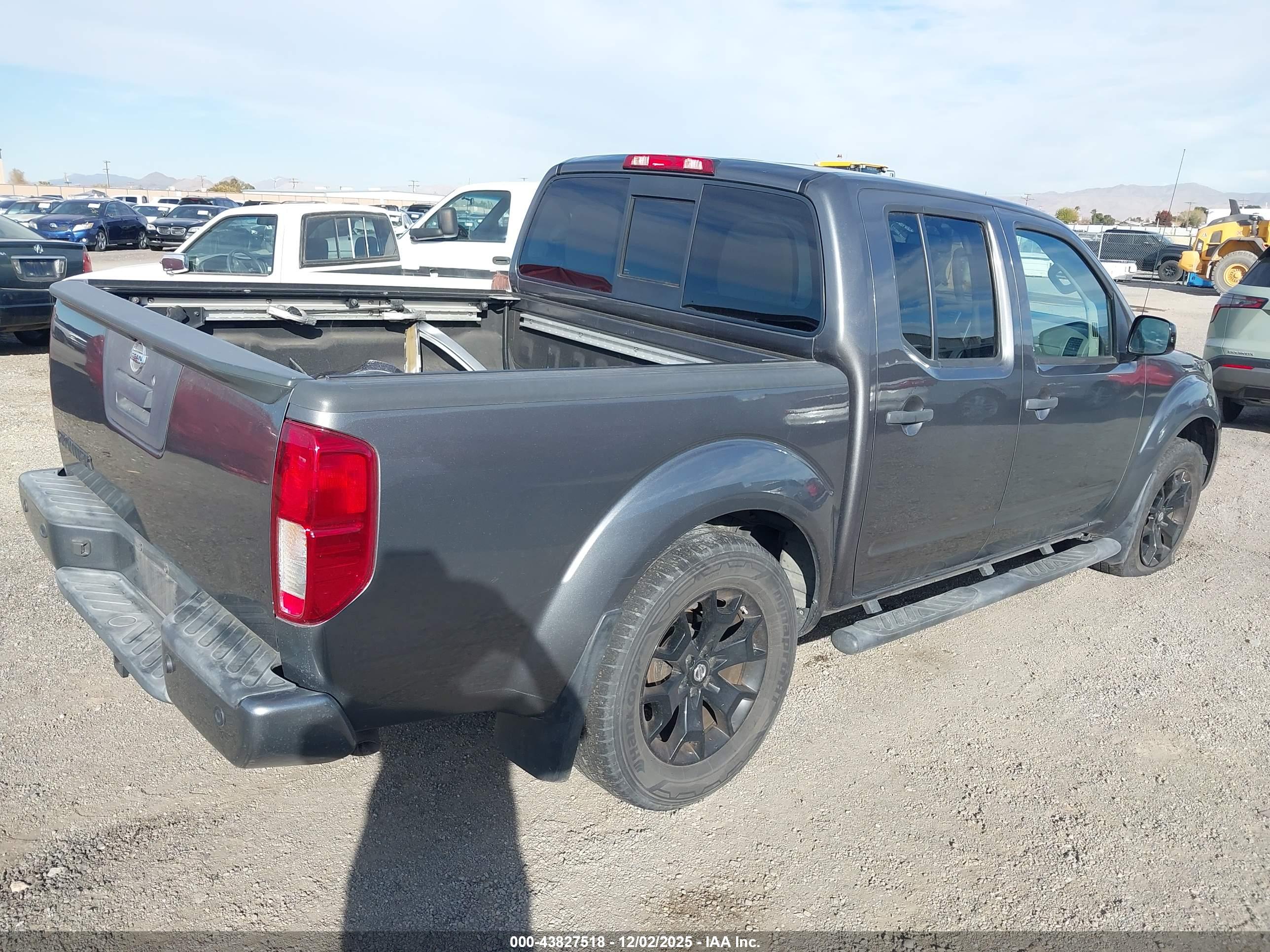 NISSAN FRONTIER image 4