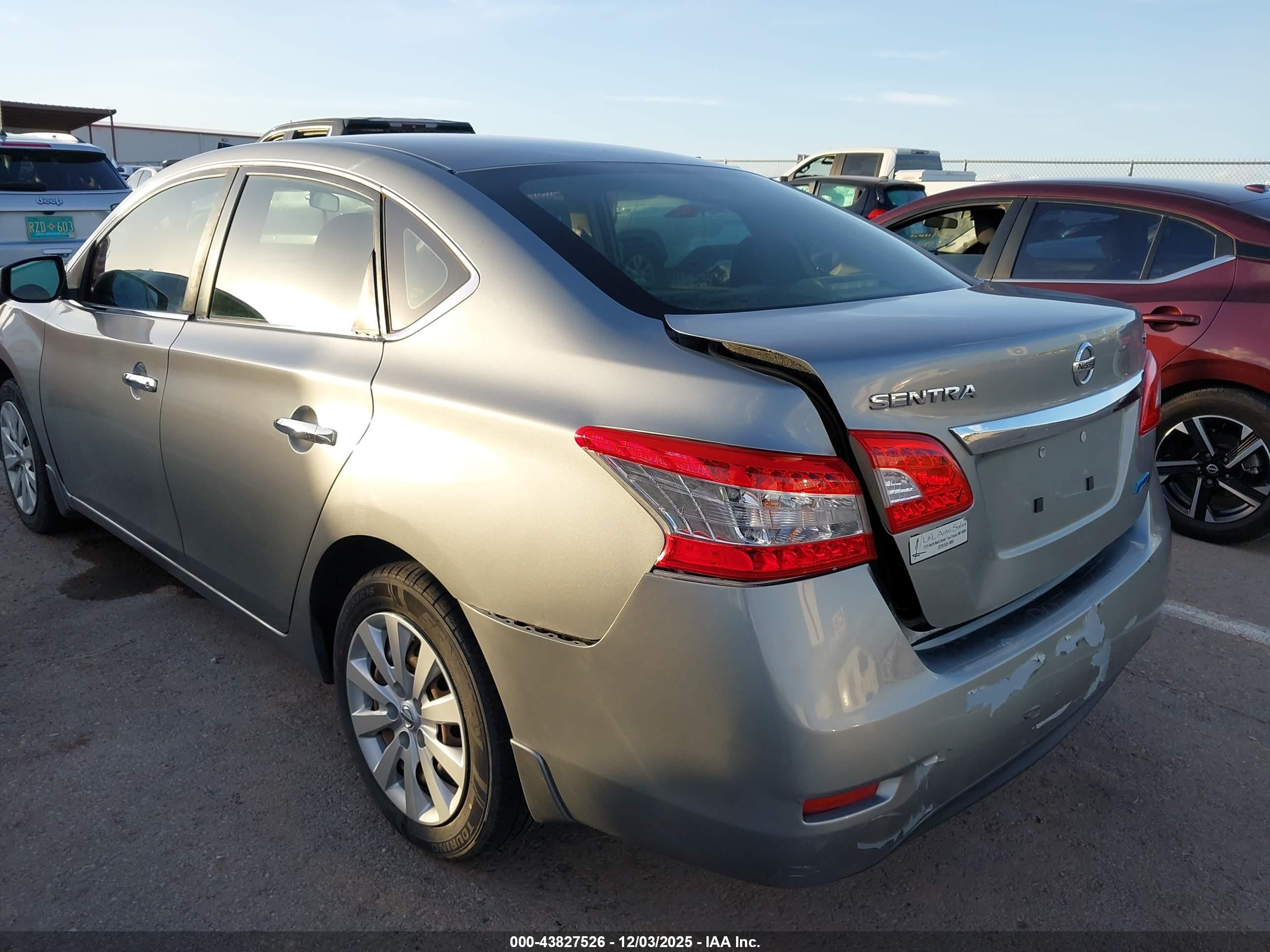 NISSAN SENTRA image 6