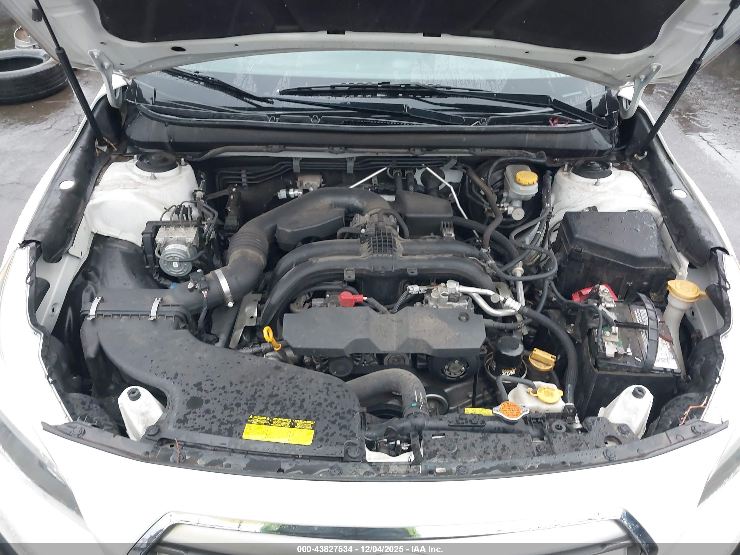 SUBARU OUTBACK image 10