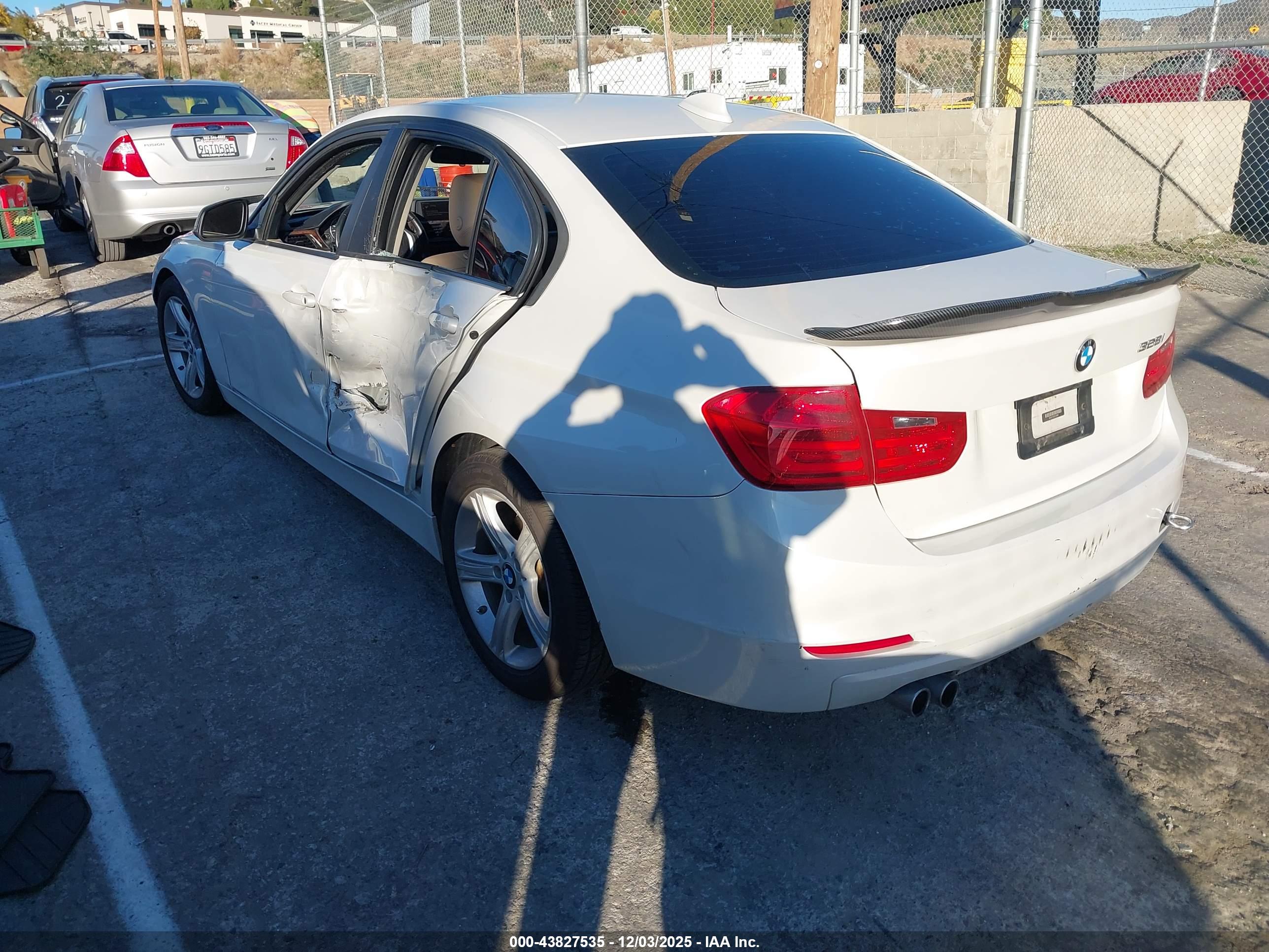 BMW 328I image 3