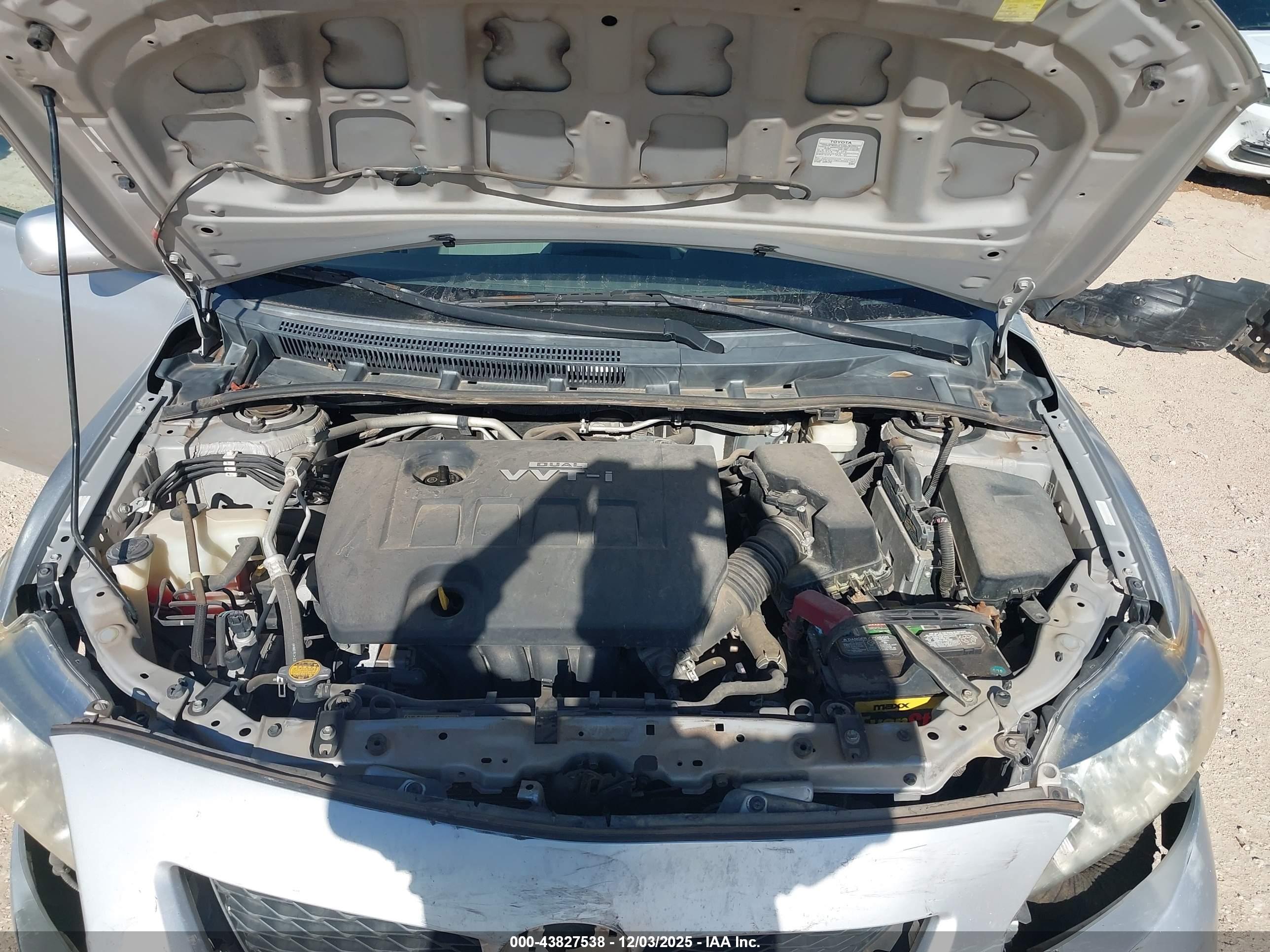 TOYOTA COROLLA image 10
