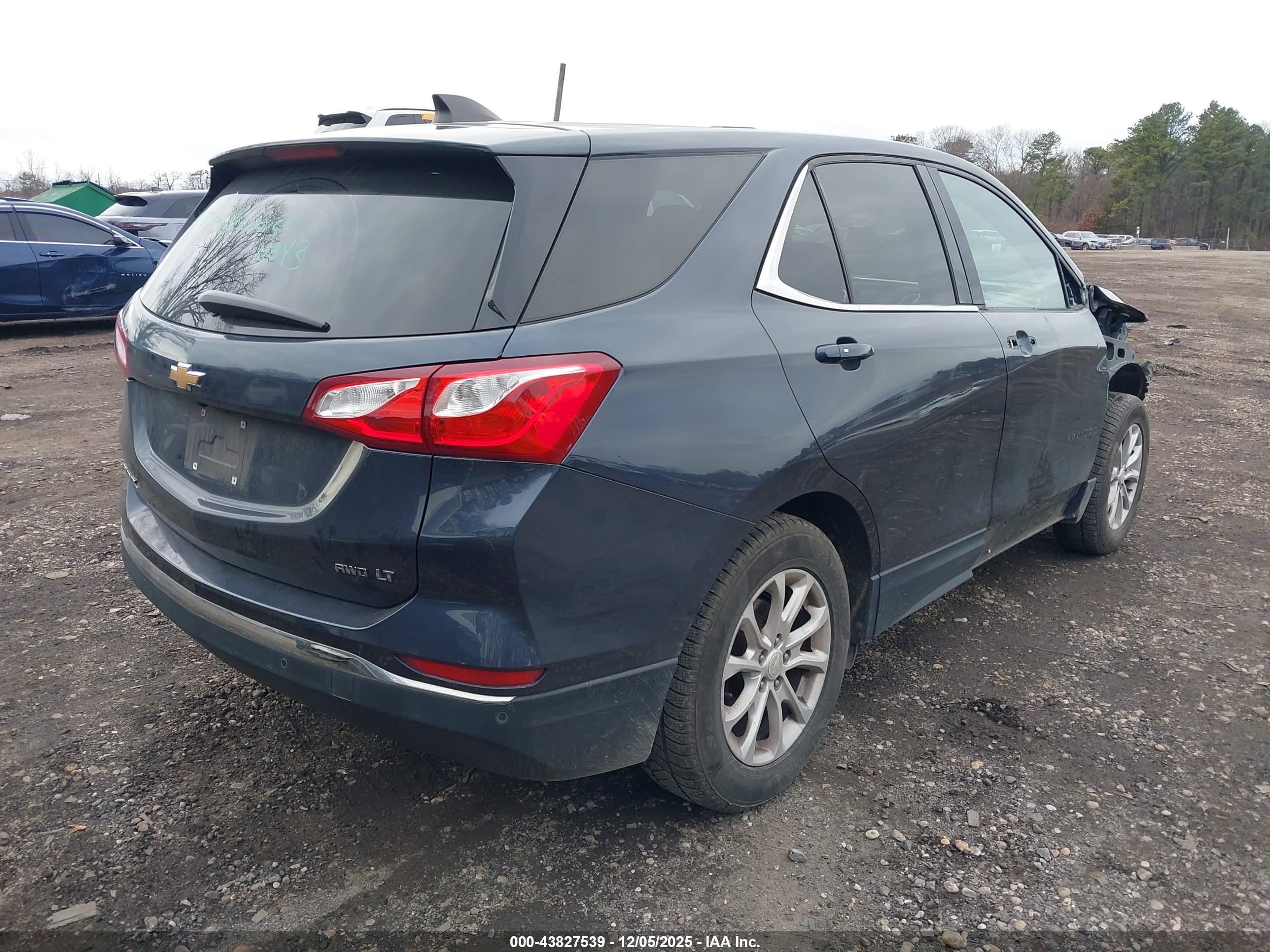 CHEVROLET EQUINOX image 4