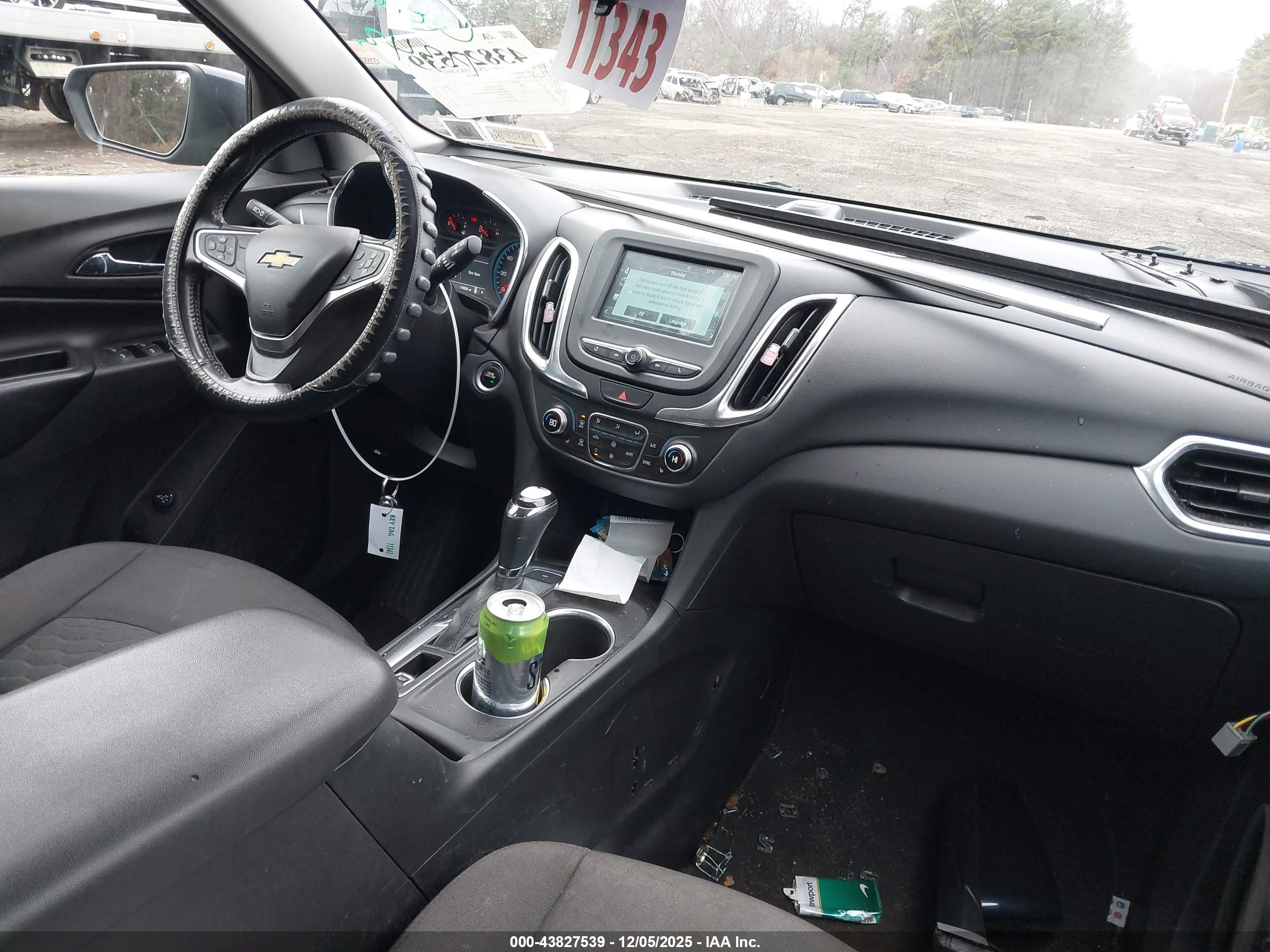 CHEVROLET EQUINOX image 5
