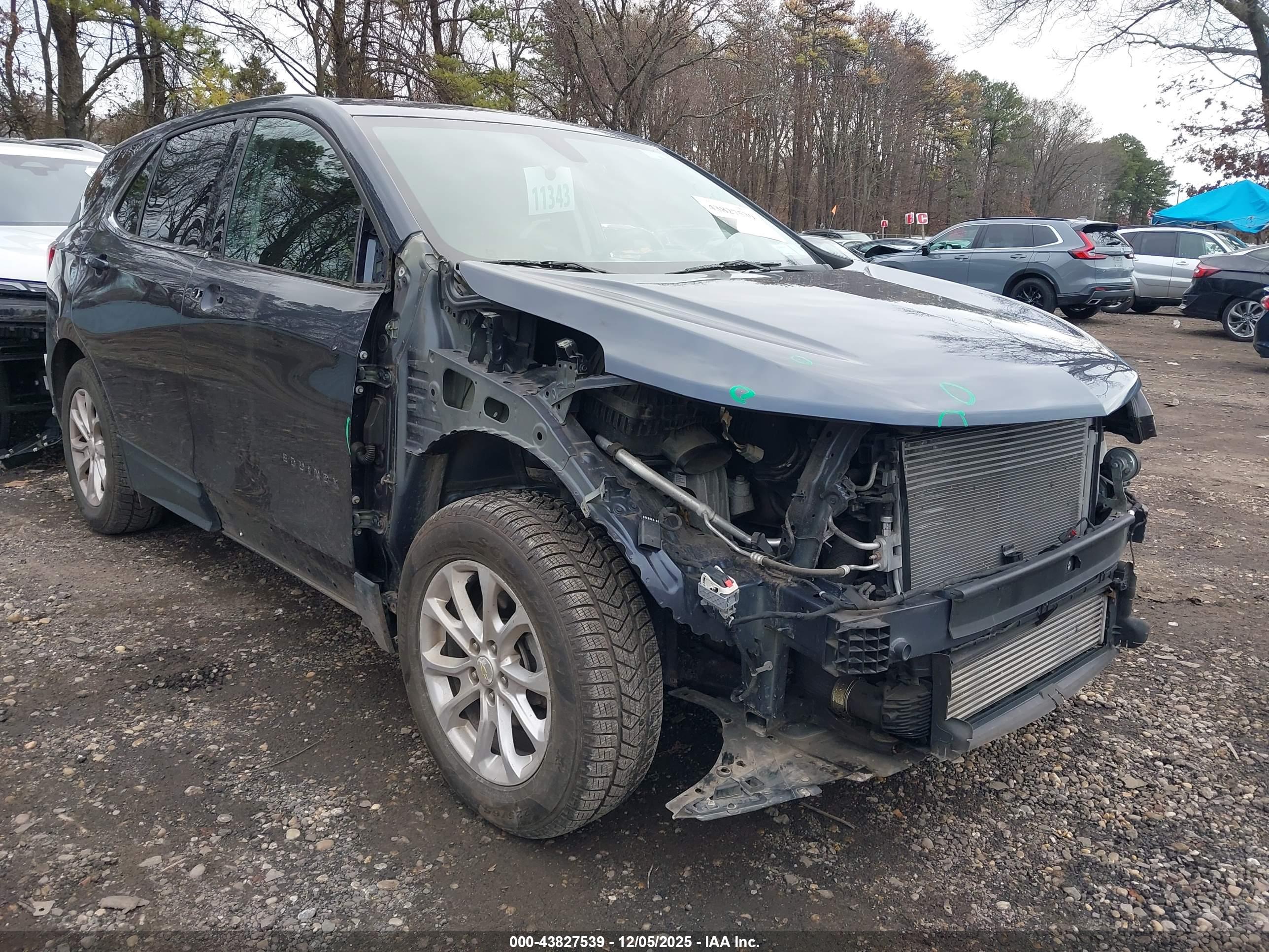CHEVROLET EQUINOX image 6