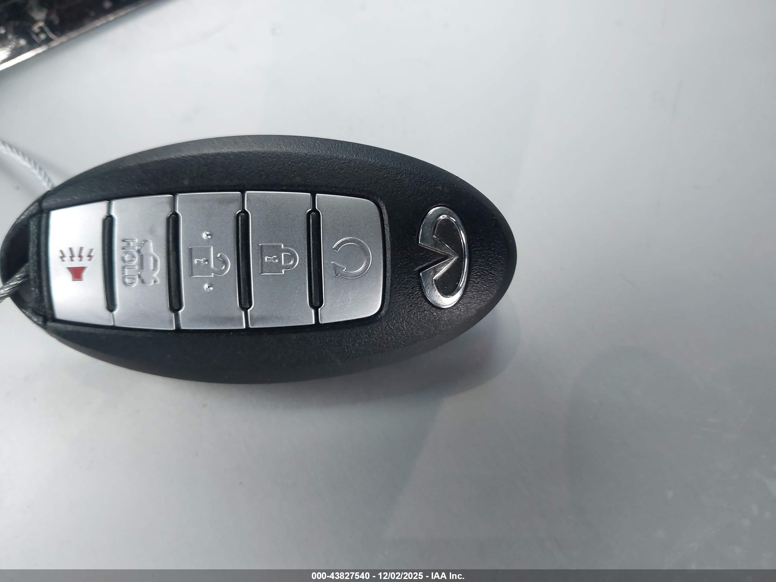 INFINITI Q50 image 11