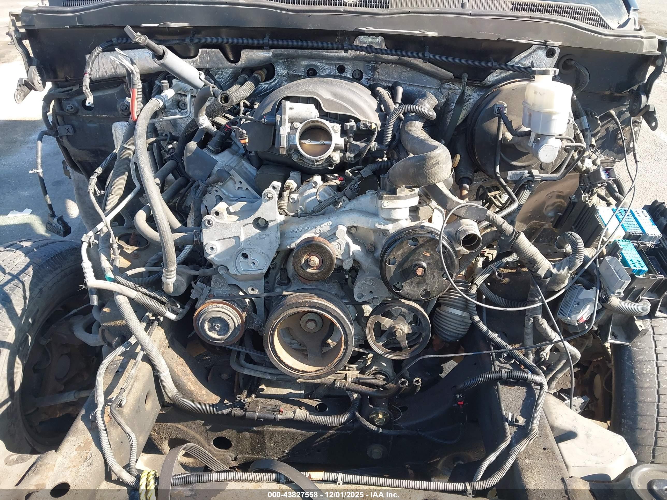 CHEVROLET SILVERADO image 10