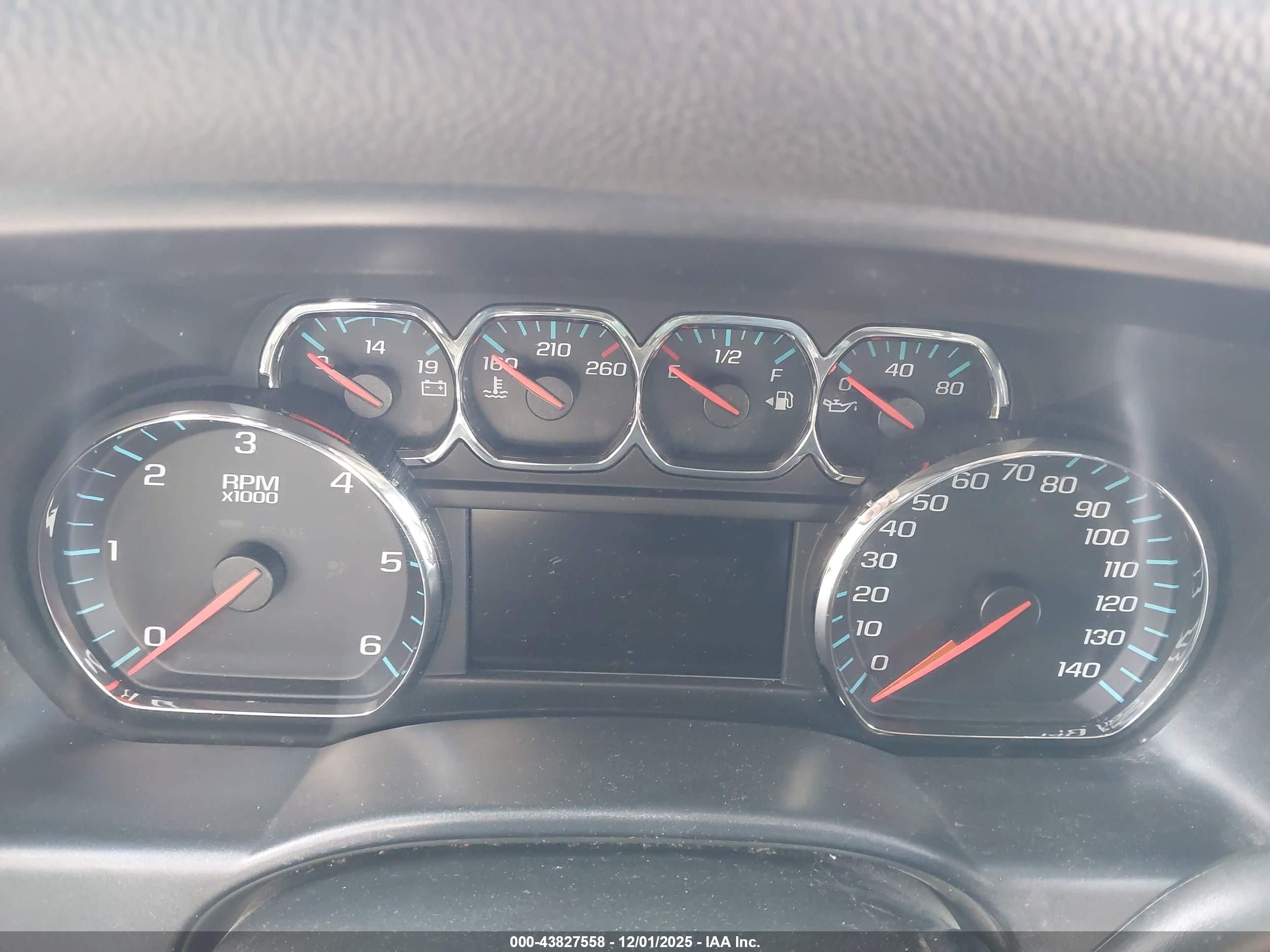 CHEVROLET SILVERADO image 7