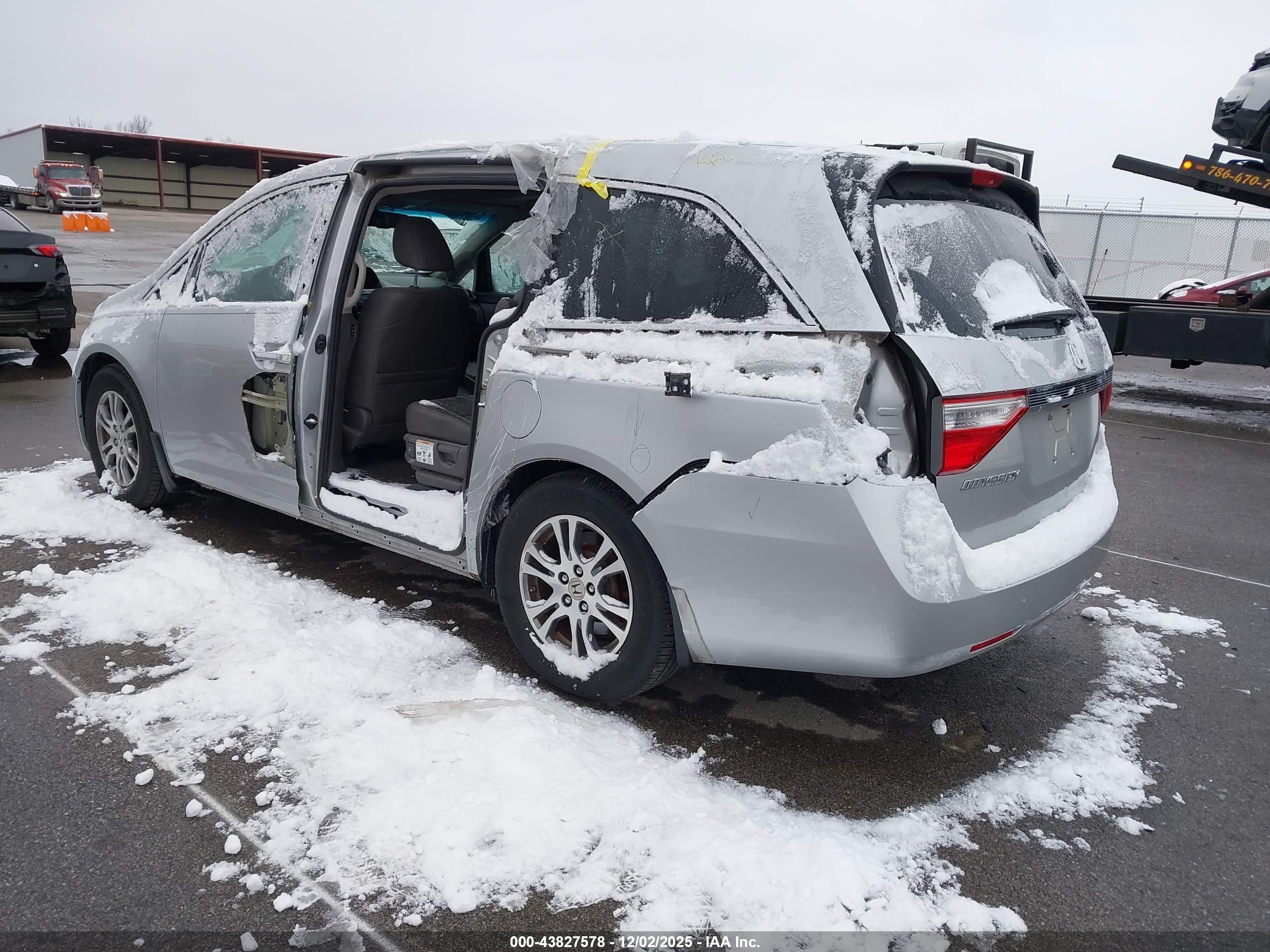 HONDA ODYSSEY image 3
