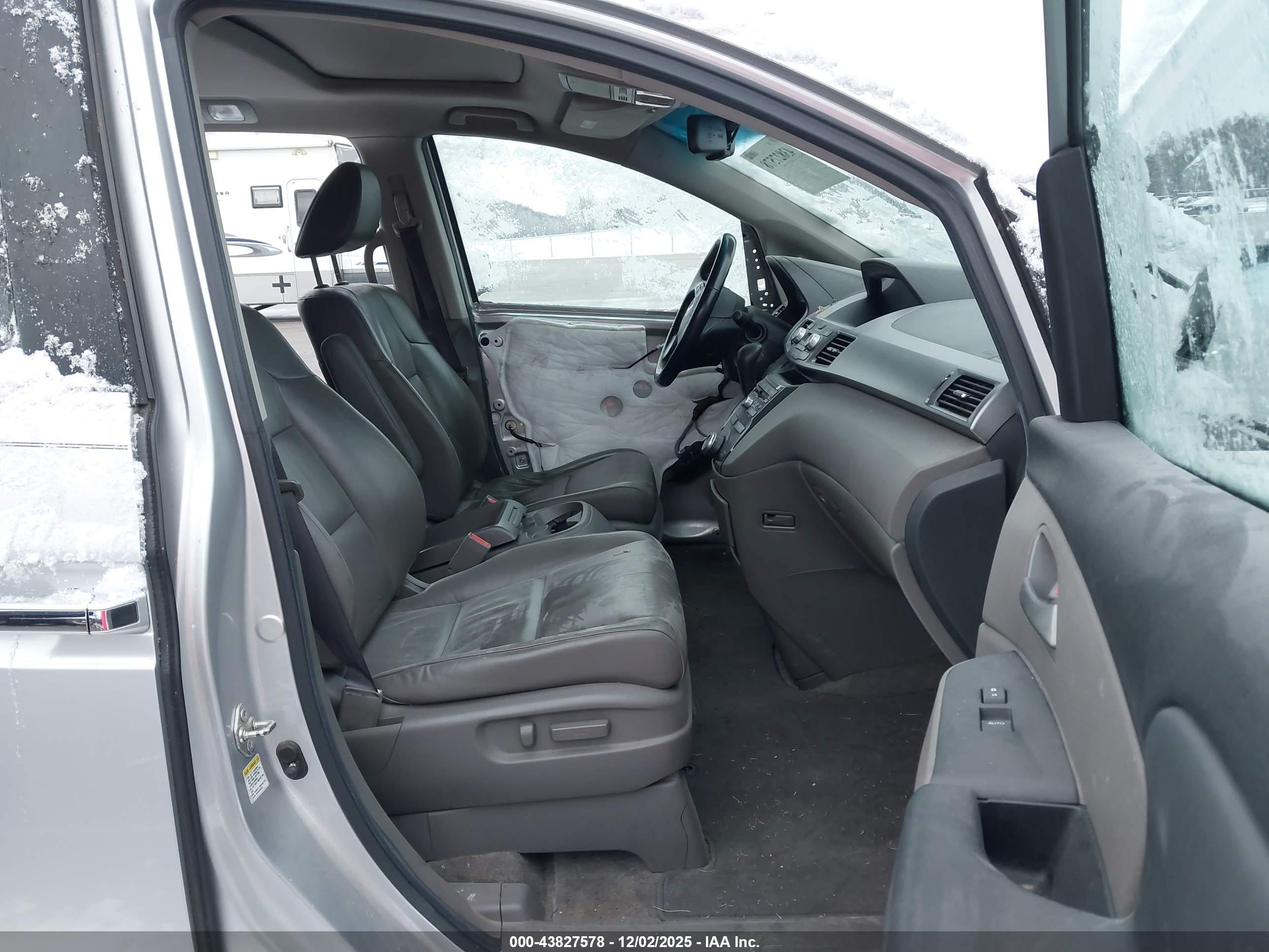 HONDA ODYSSEY image 5