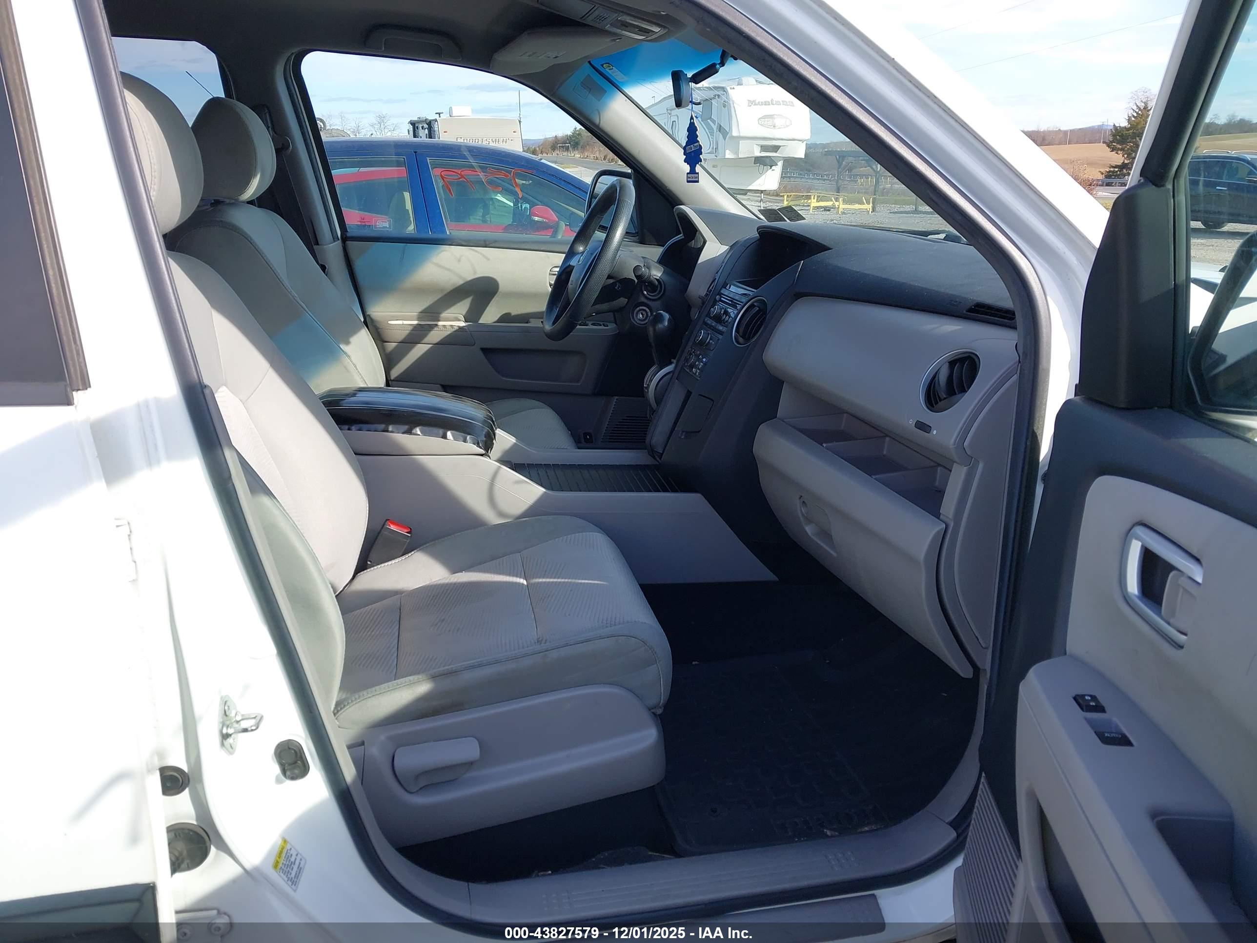 HONDA PILOT image 5