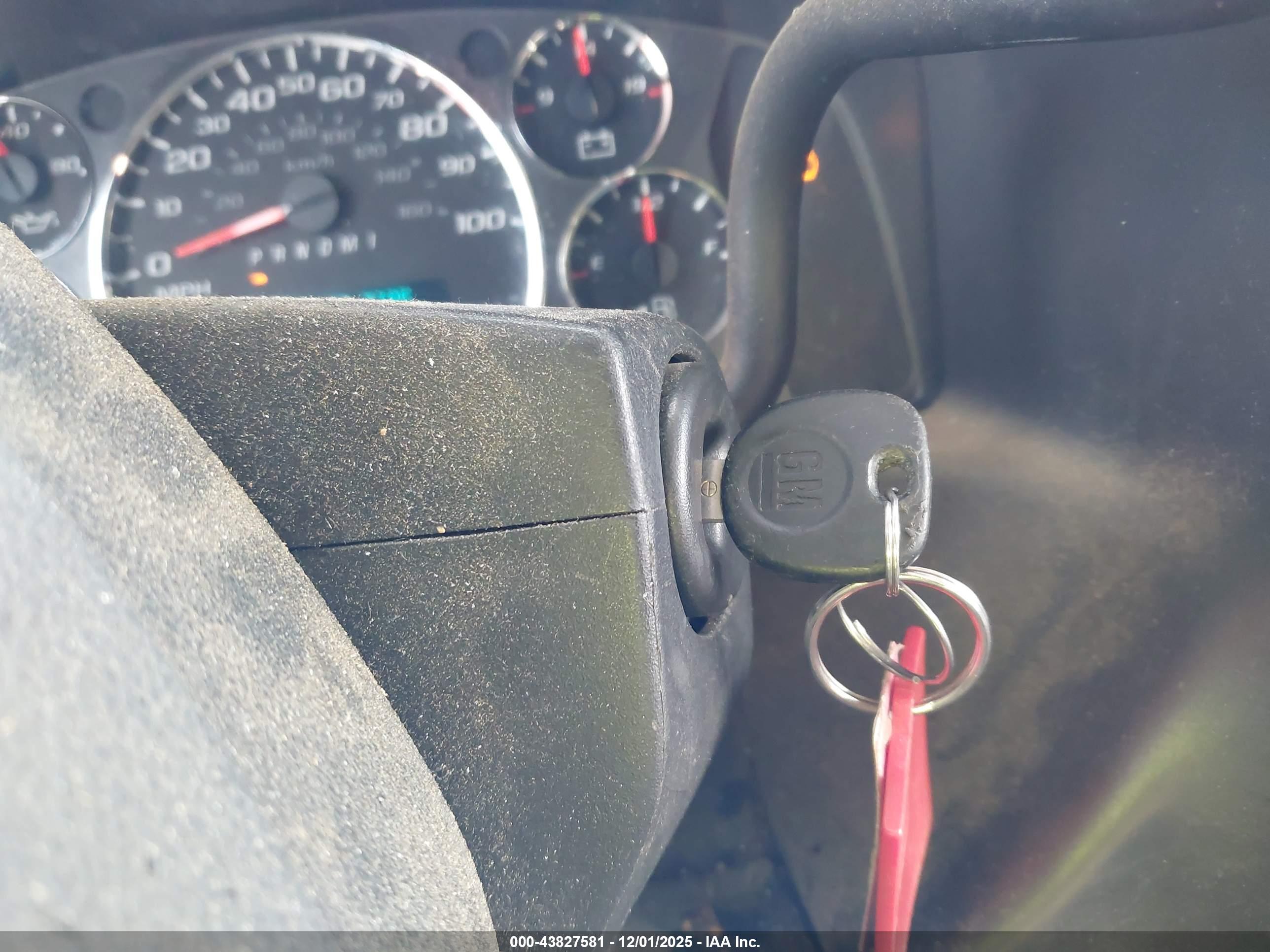 CHEVROLET EXPRESS image 11