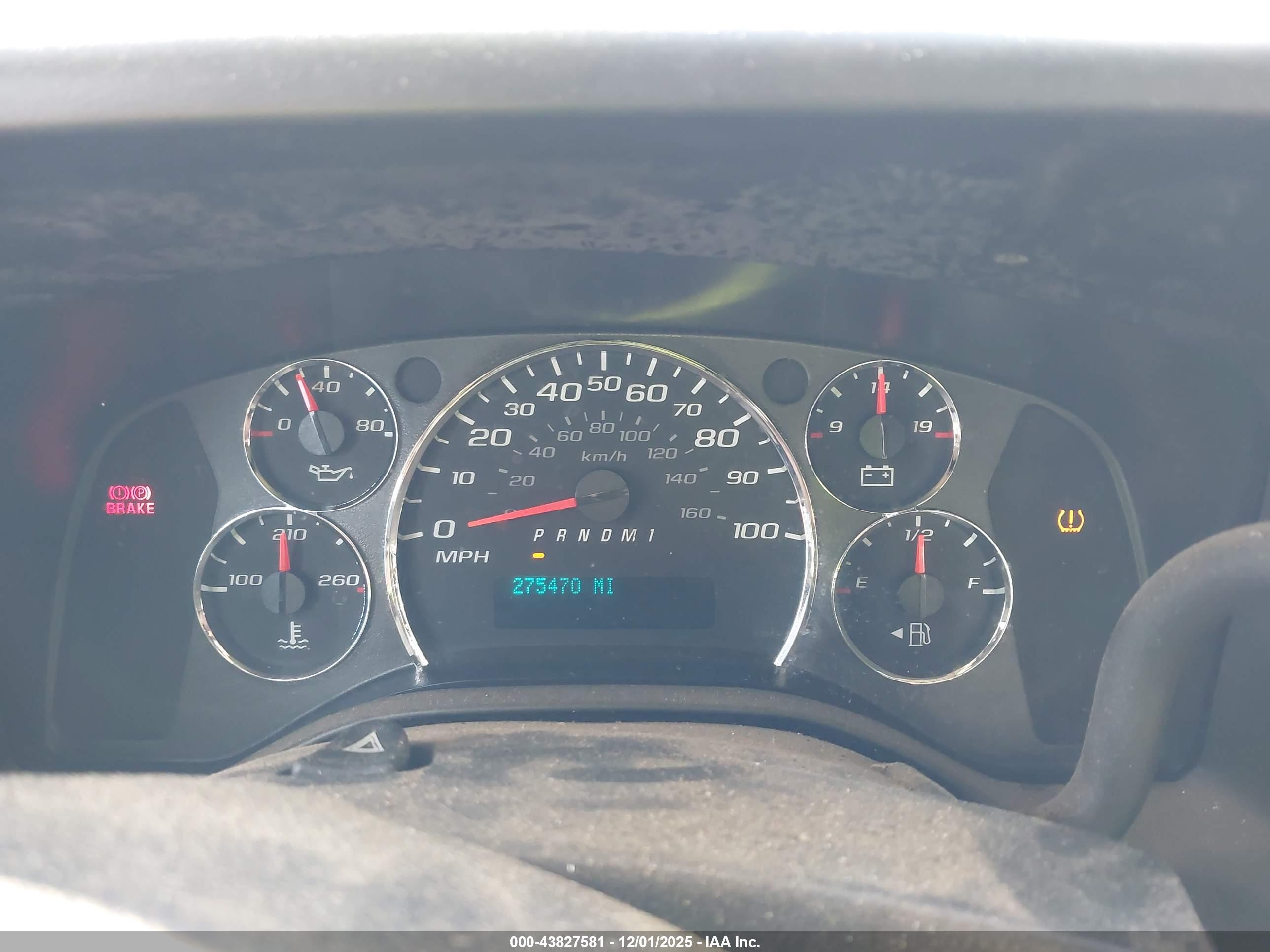 CHEVROLET EXPRESS image 7