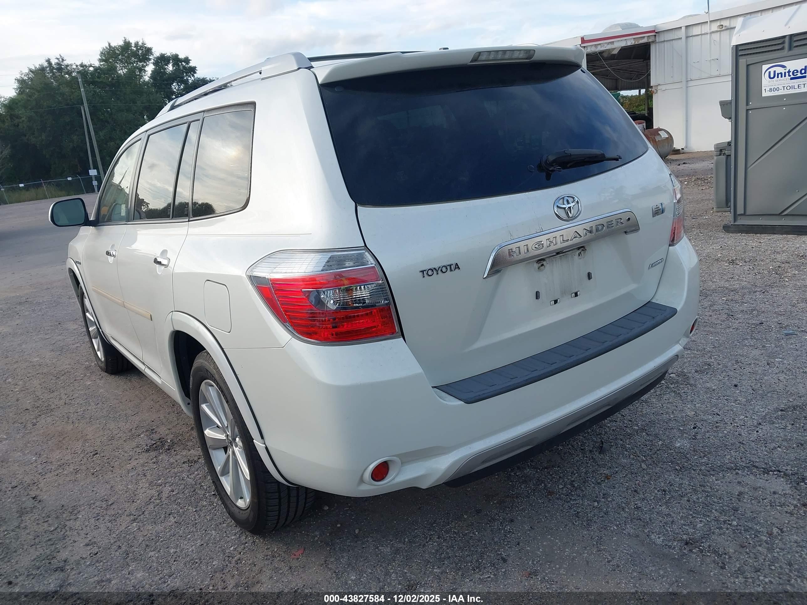 TOYOTA HIGHLANDER image 3