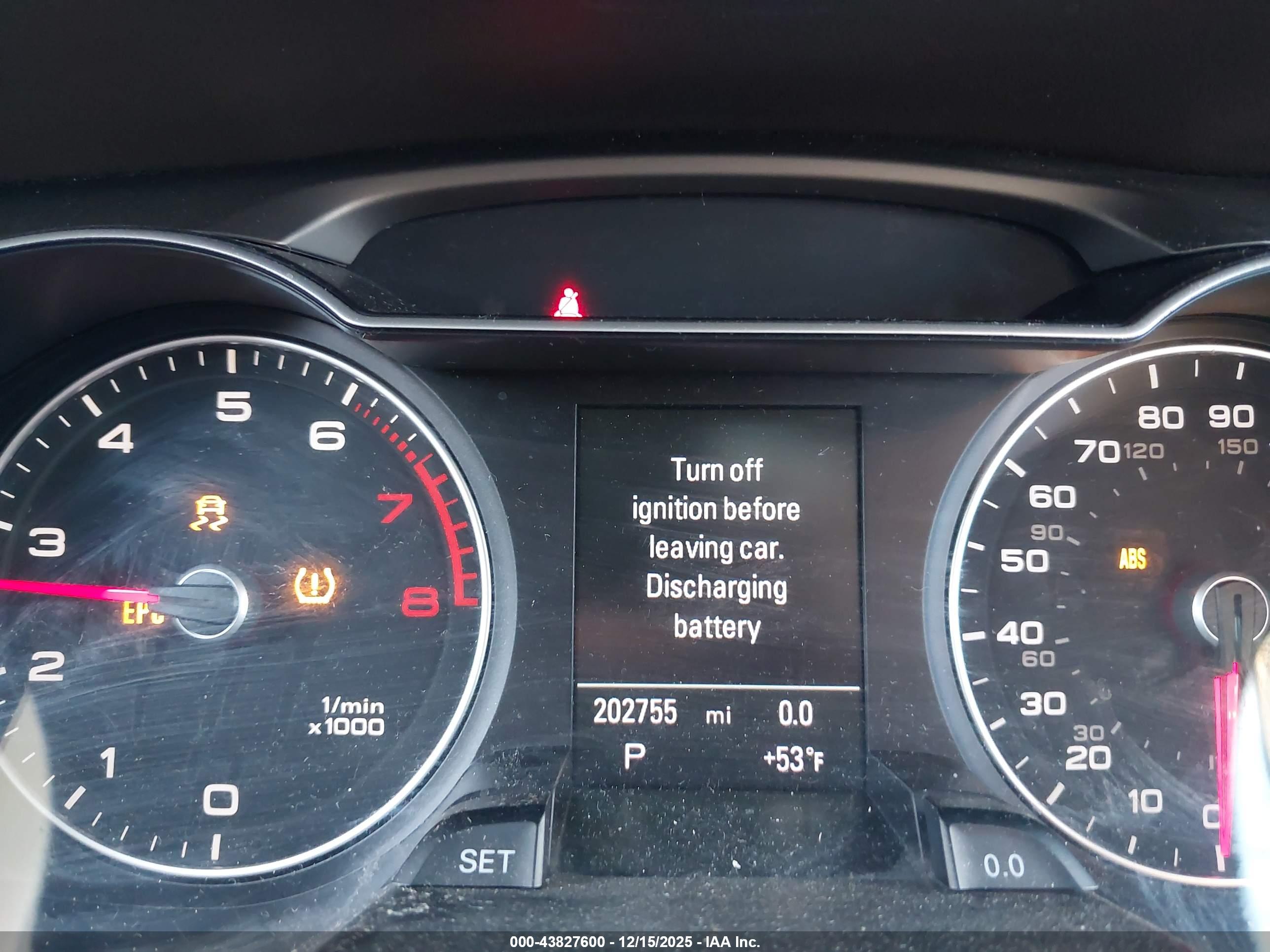 AUDI A4 image 7