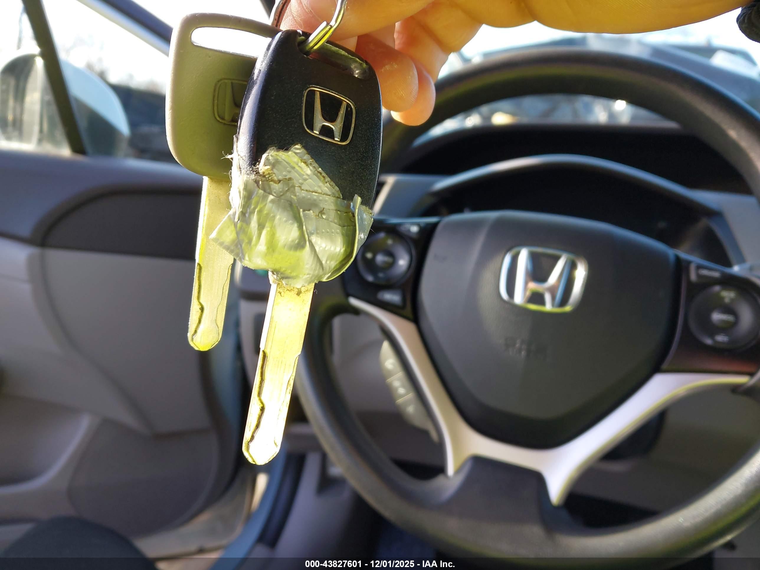 HONDA CIVIC image 11