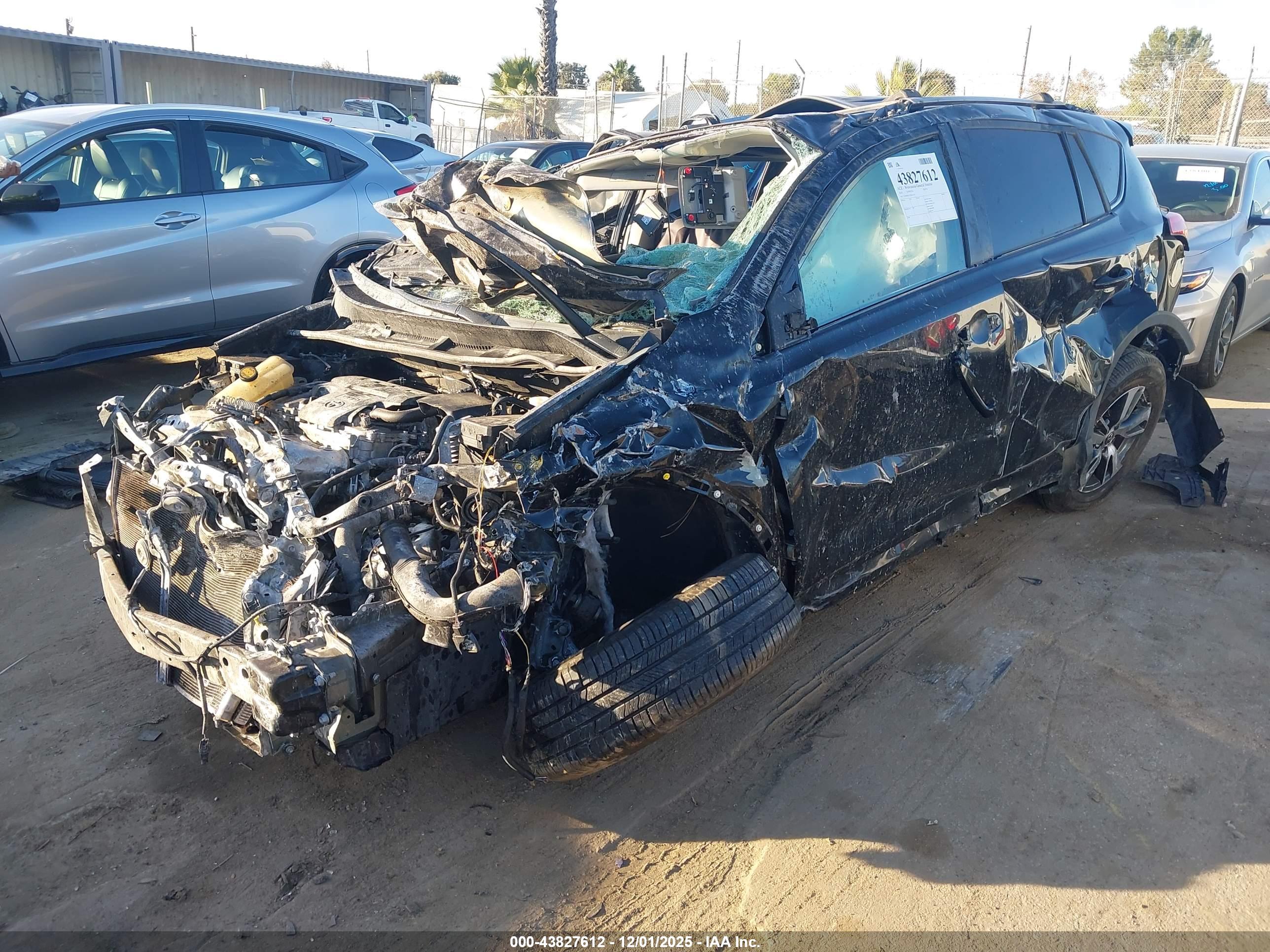 TOYOTA RAV4 image 2
