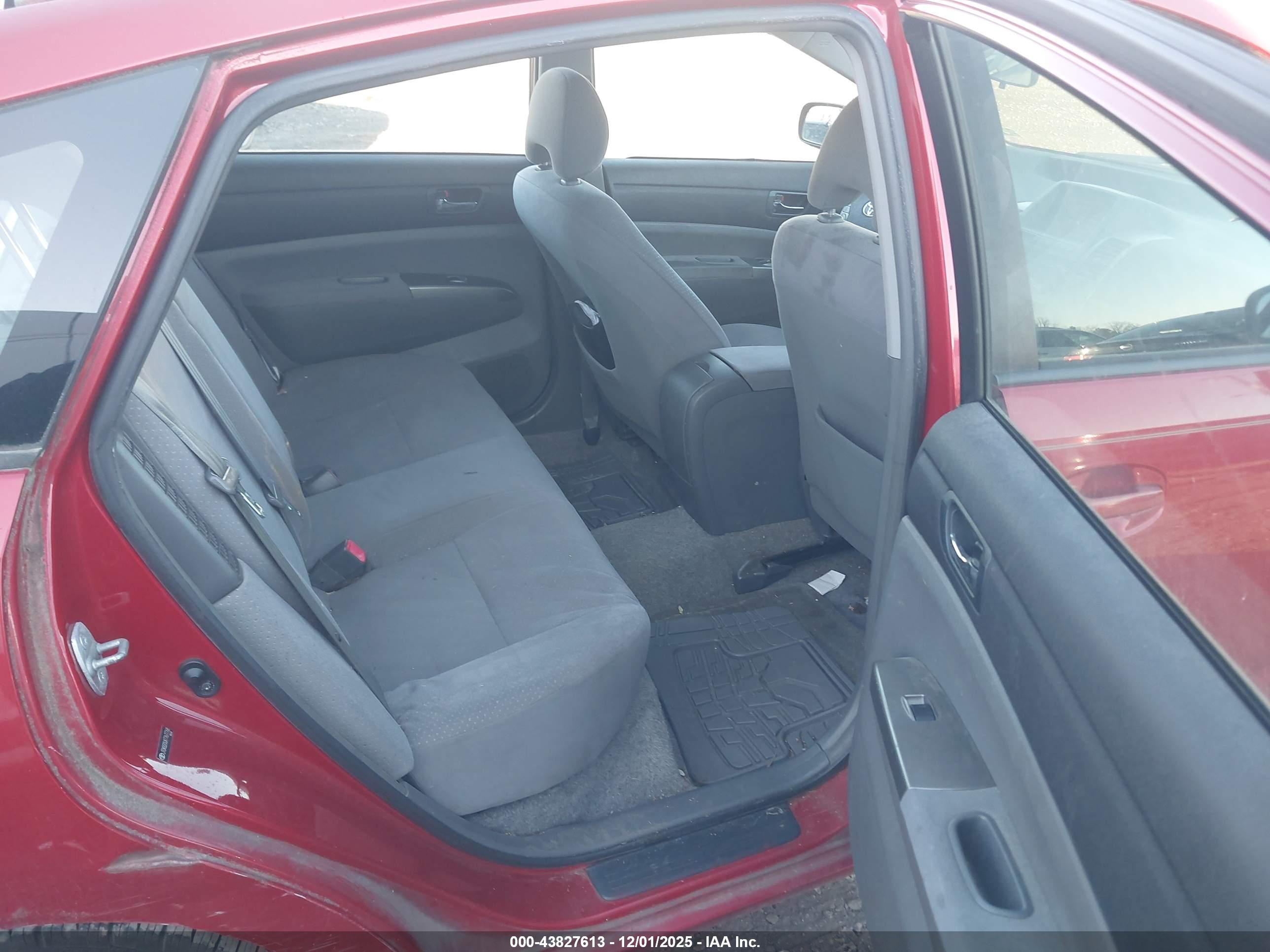 TOYOTA PRIUS image 8
