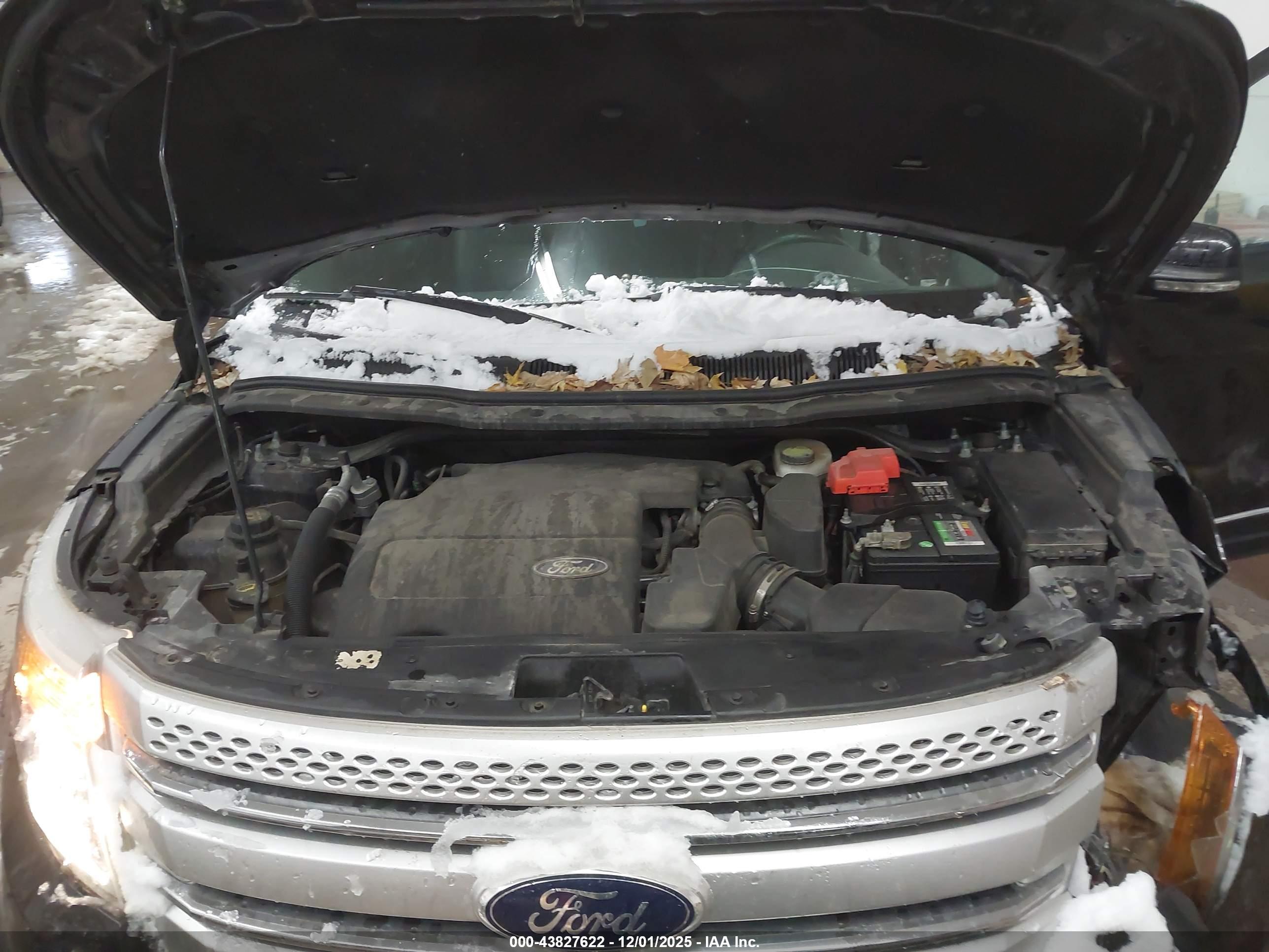 FORD EXPLORER image 10