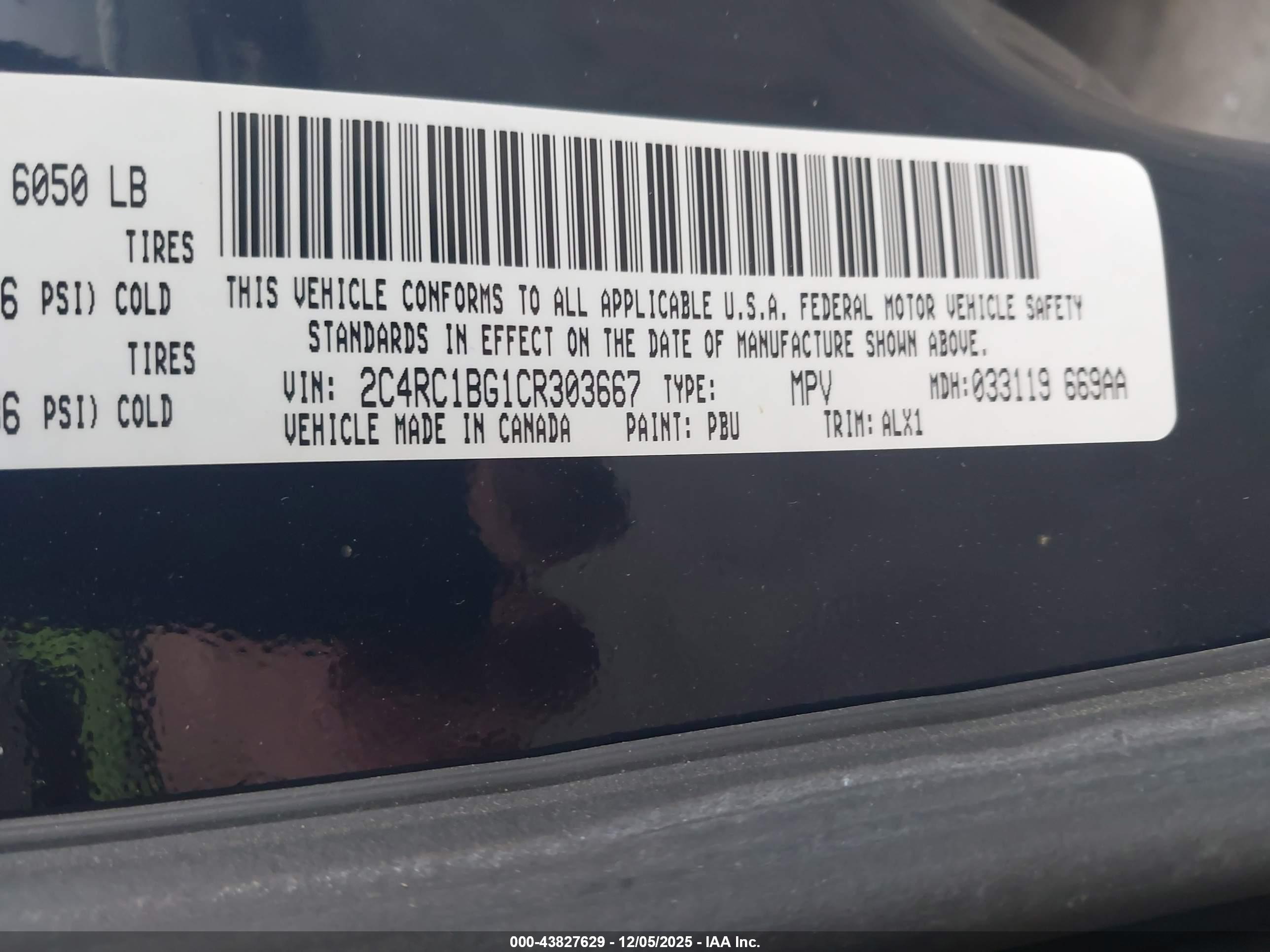 CHRYSLER TOWN image 9