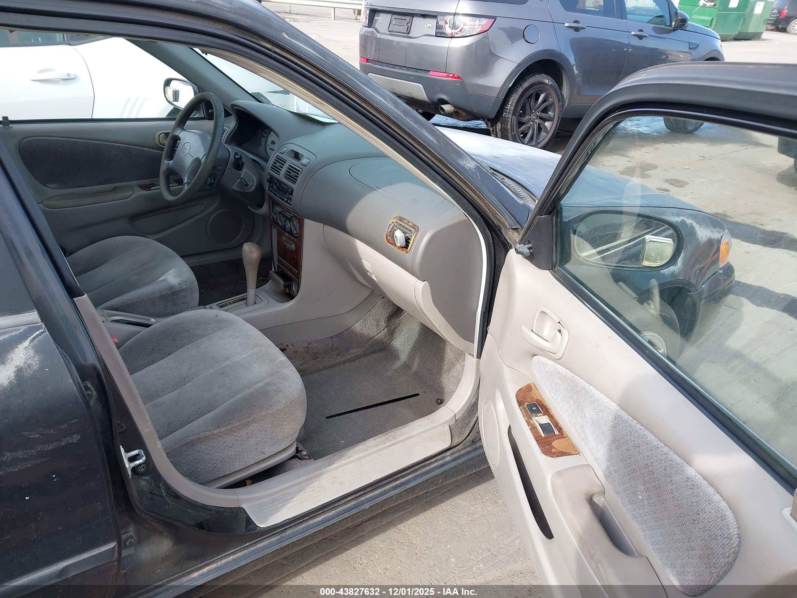 TOYOTA COROLLA image 5