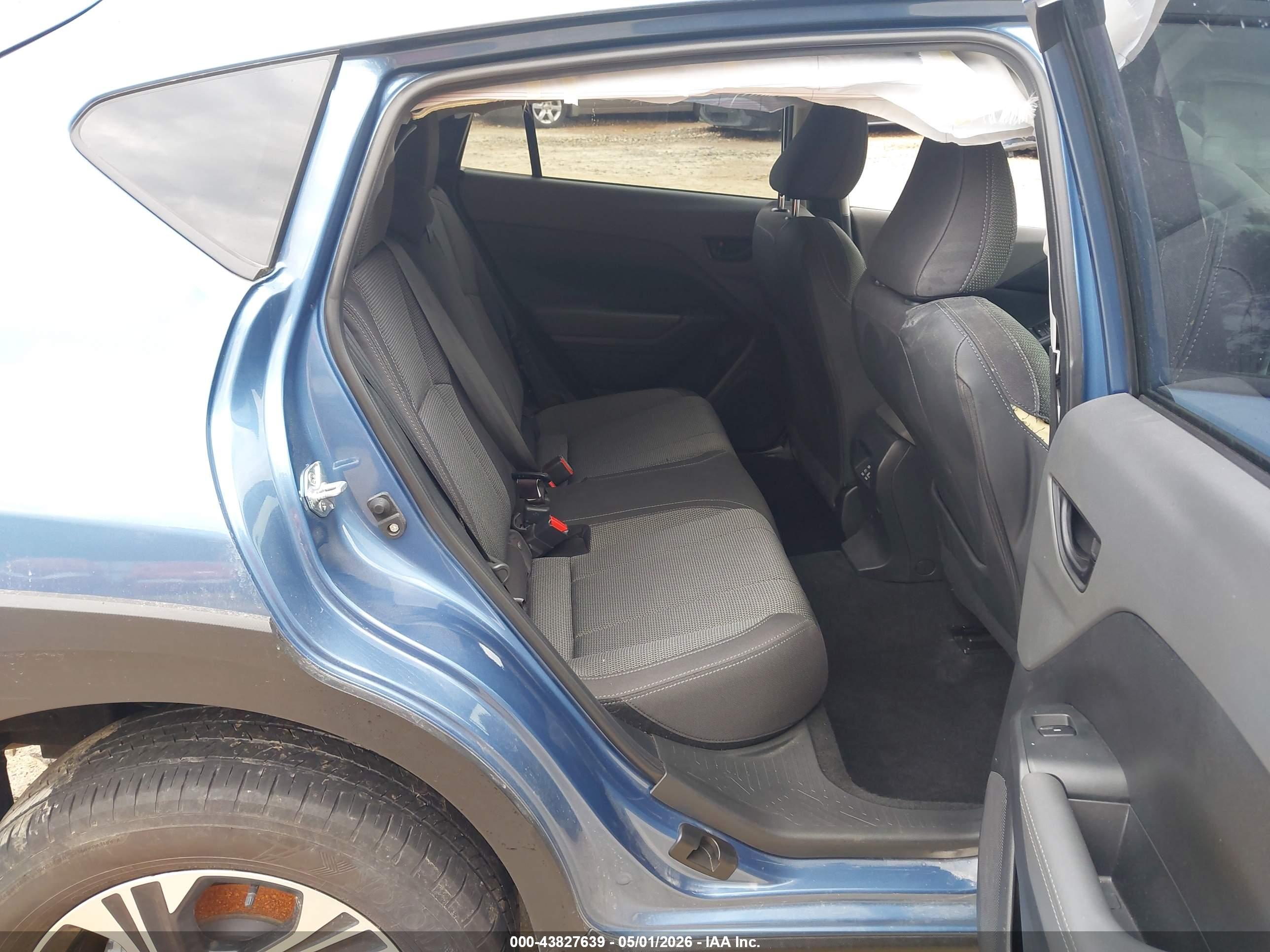 SUBARU CROSSTREK image 8