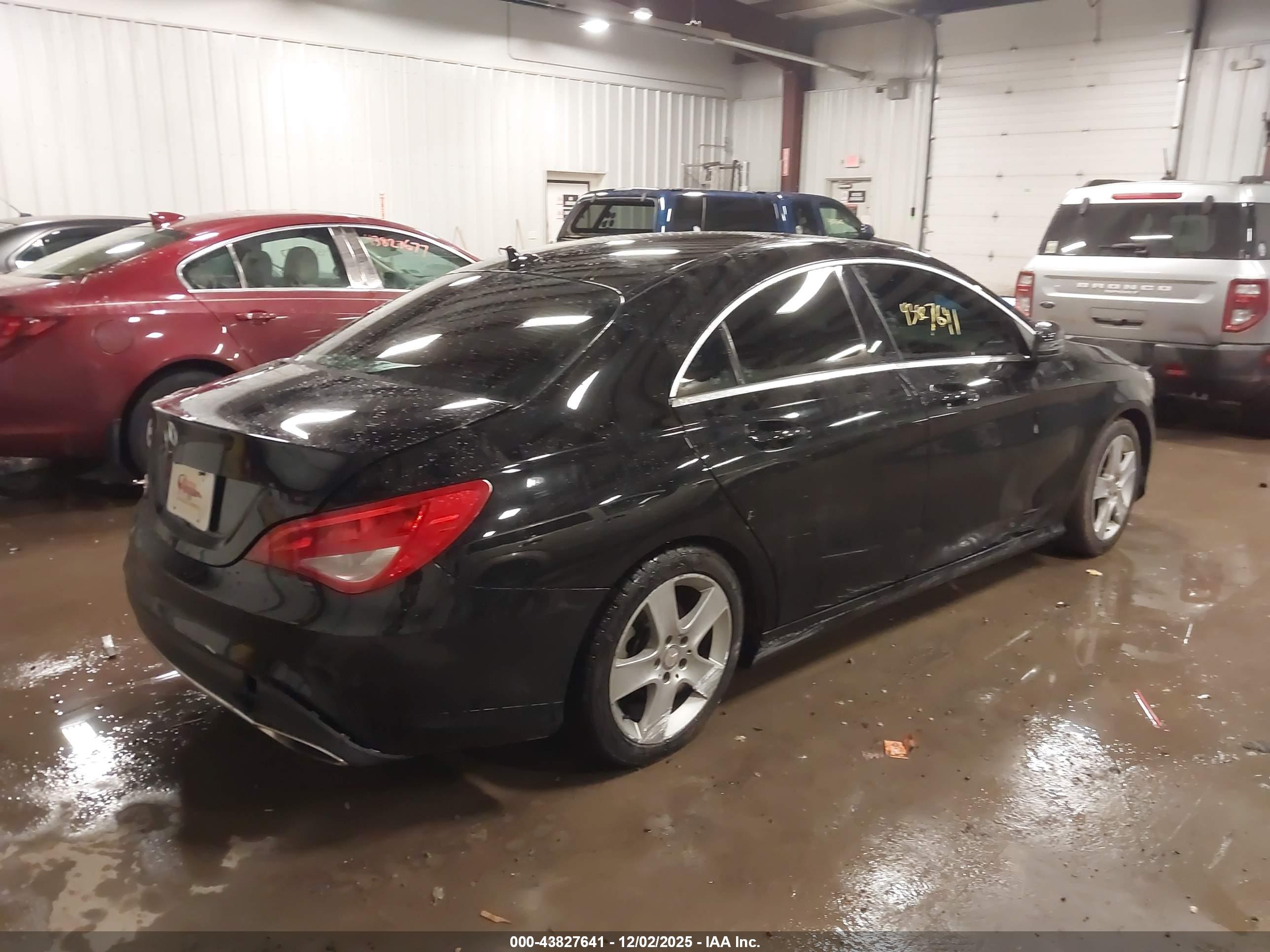 MERCEDES-BENZ CLA image 4
