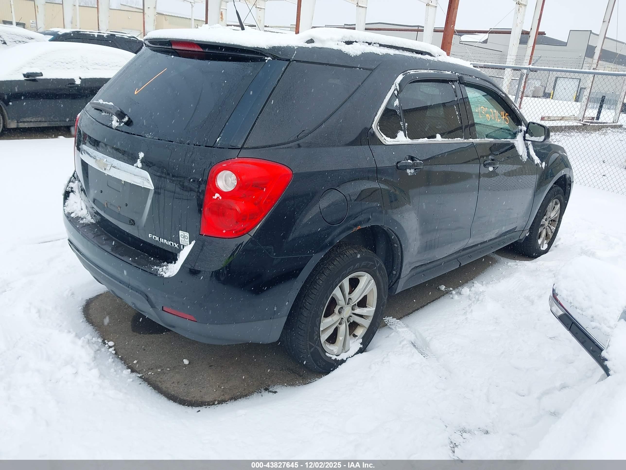 CHEVROLET EQUINOX image 4