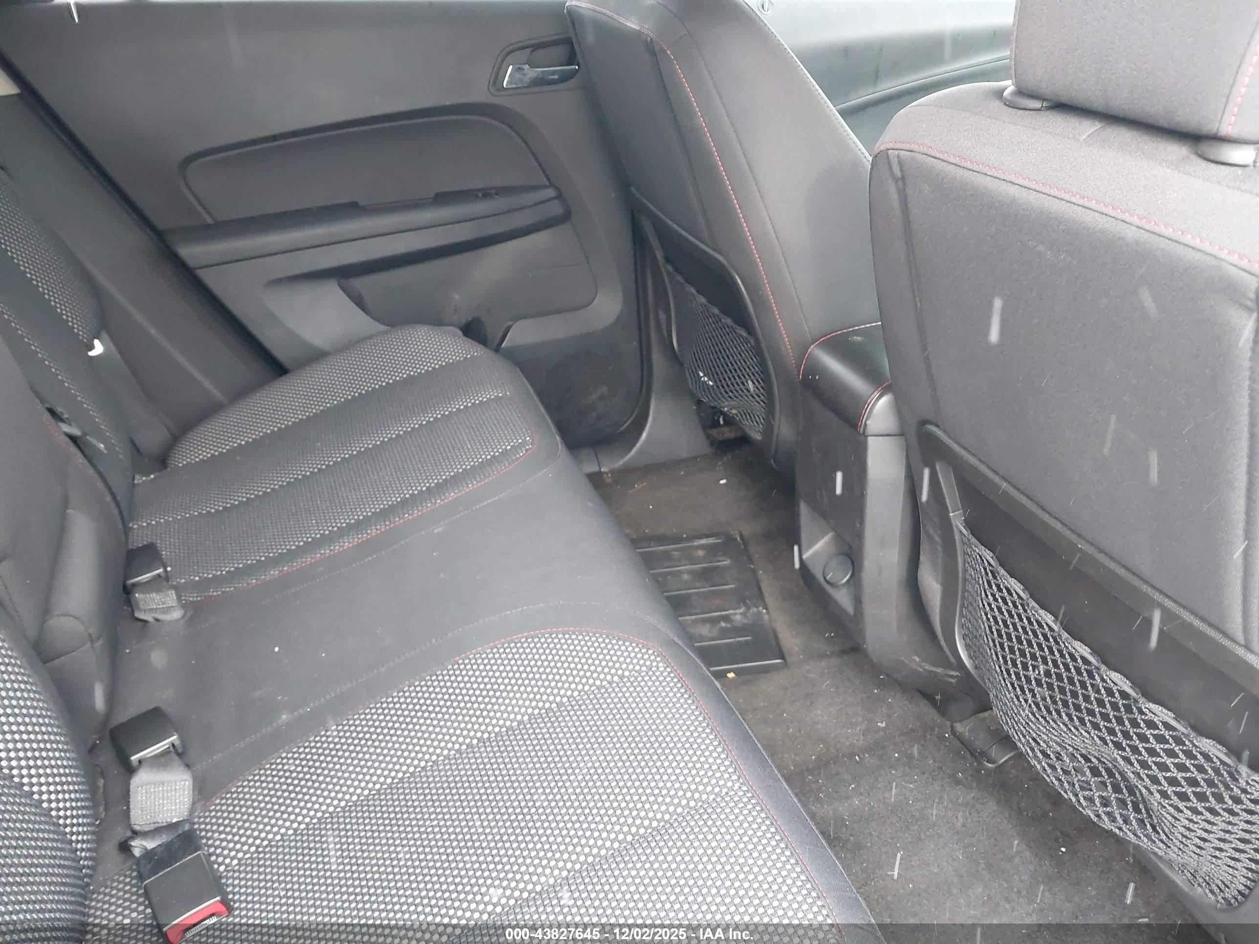 CHEVROLET EQUINOX image 8