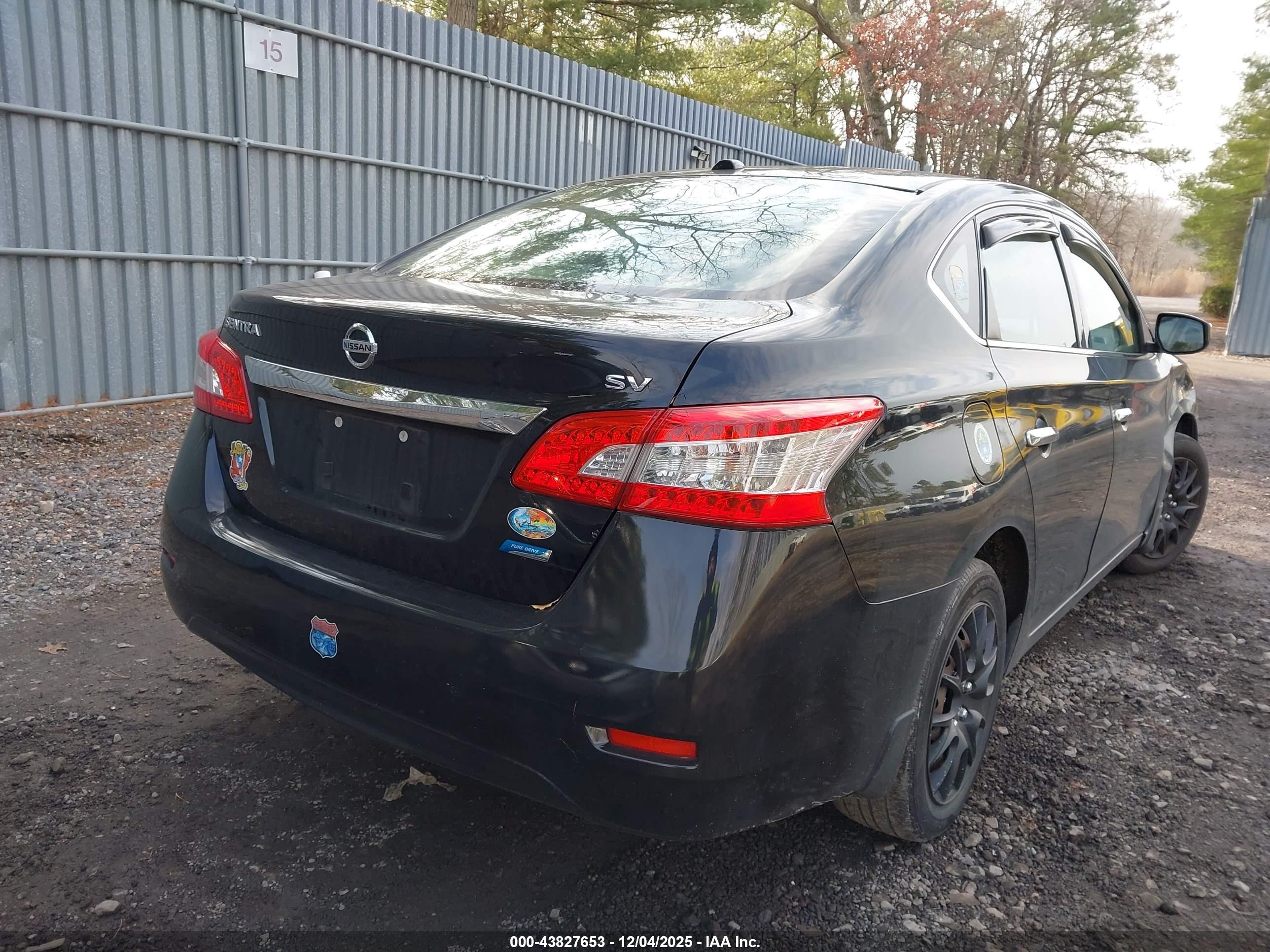 NISSAN SENTRA image 4