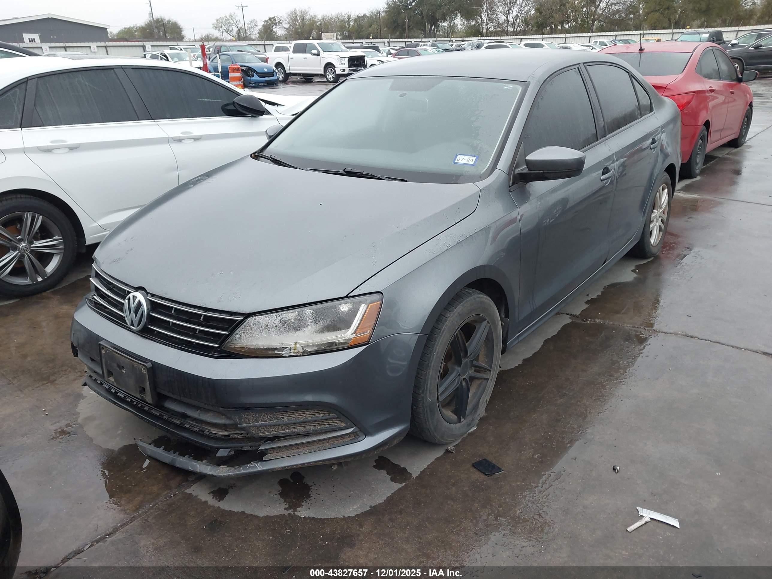 VOLKSWAGEN JETTA image 2