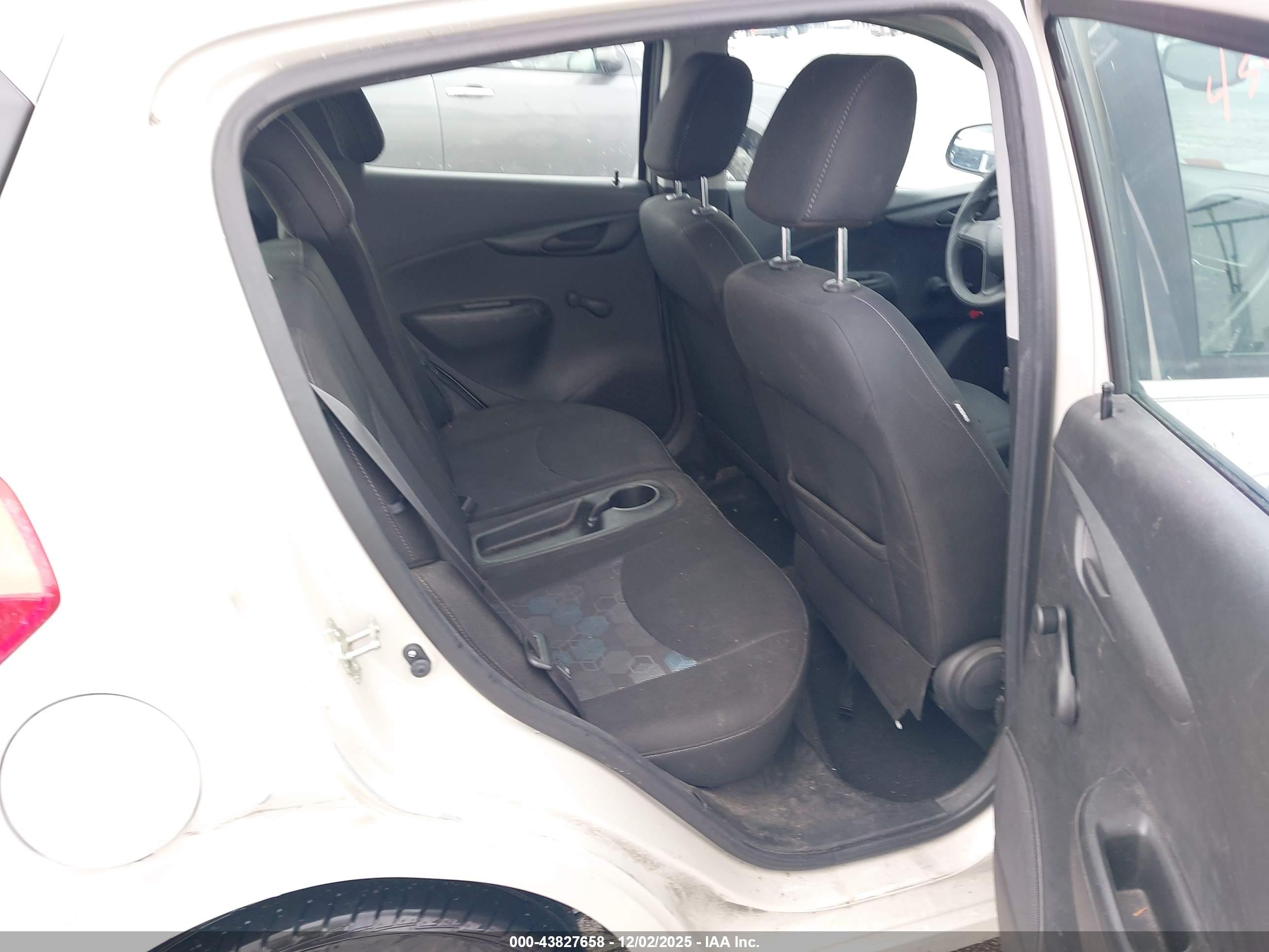 CHEVROLET SPARK image 8
