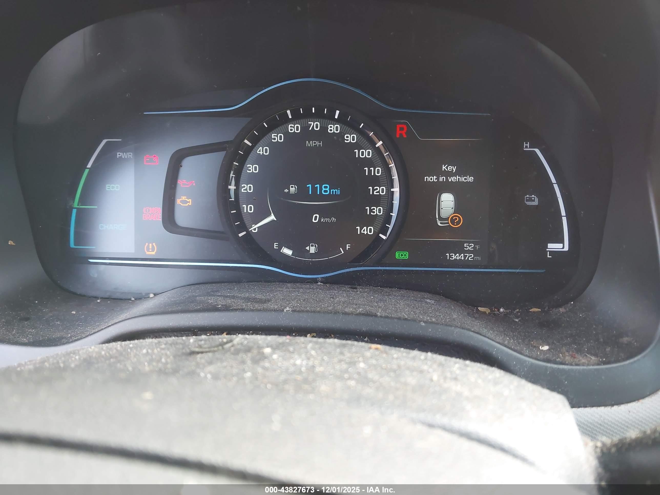 HYUNDAI IONIQ image 7
