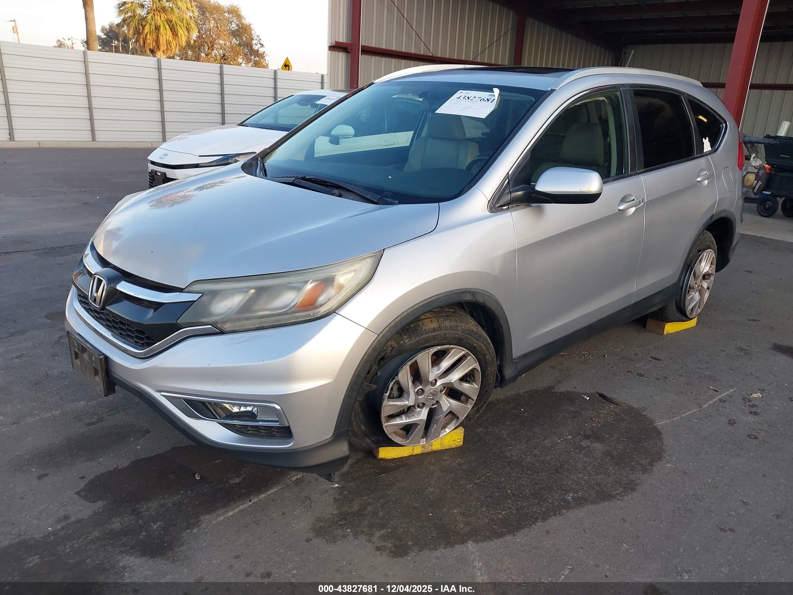 HONDA CR-V image 2