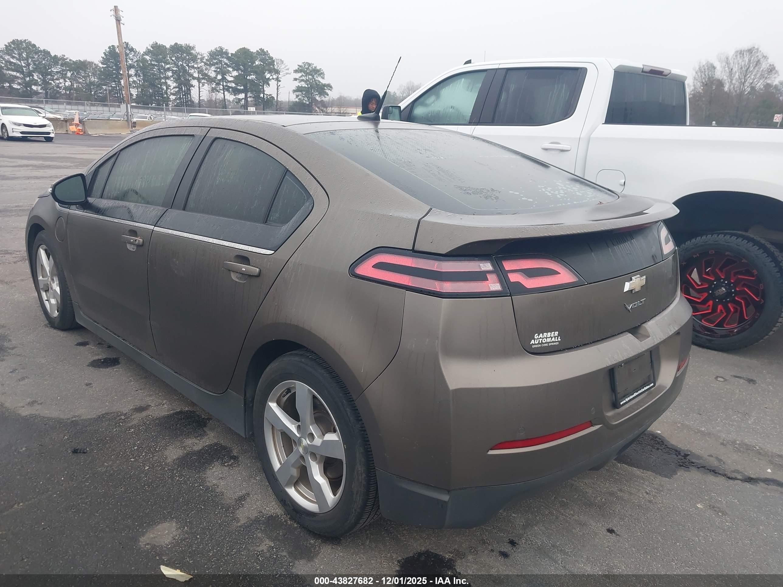 CHEVROLET VOLT image 3
