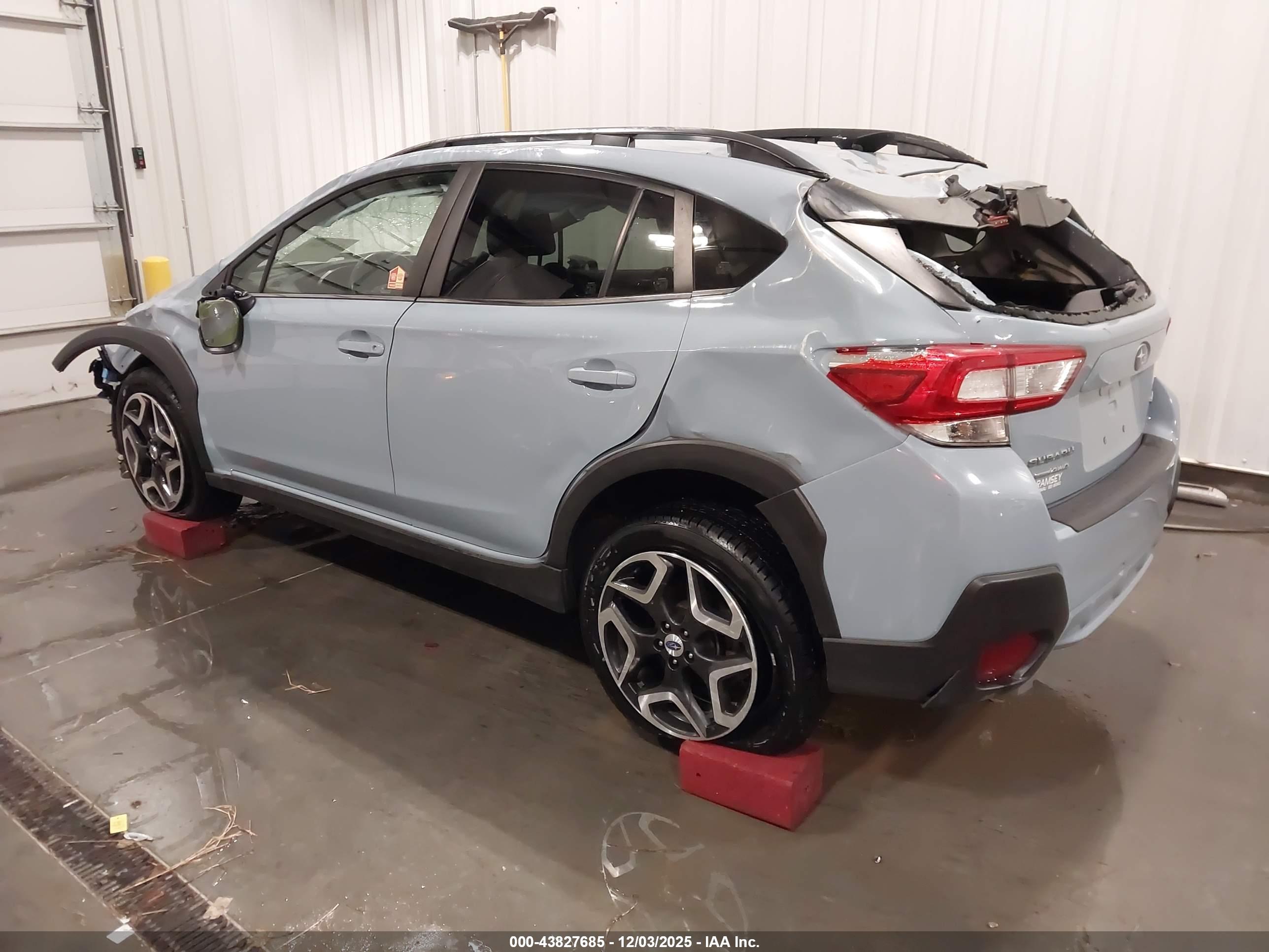 SUBARU CROSSTREK image 3