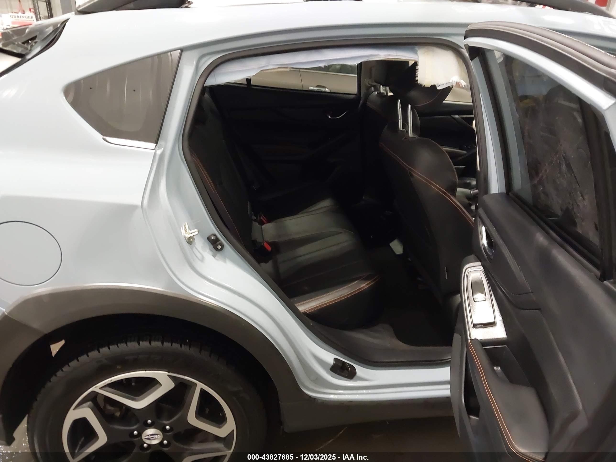 SUBARU CROSSTREK image 8