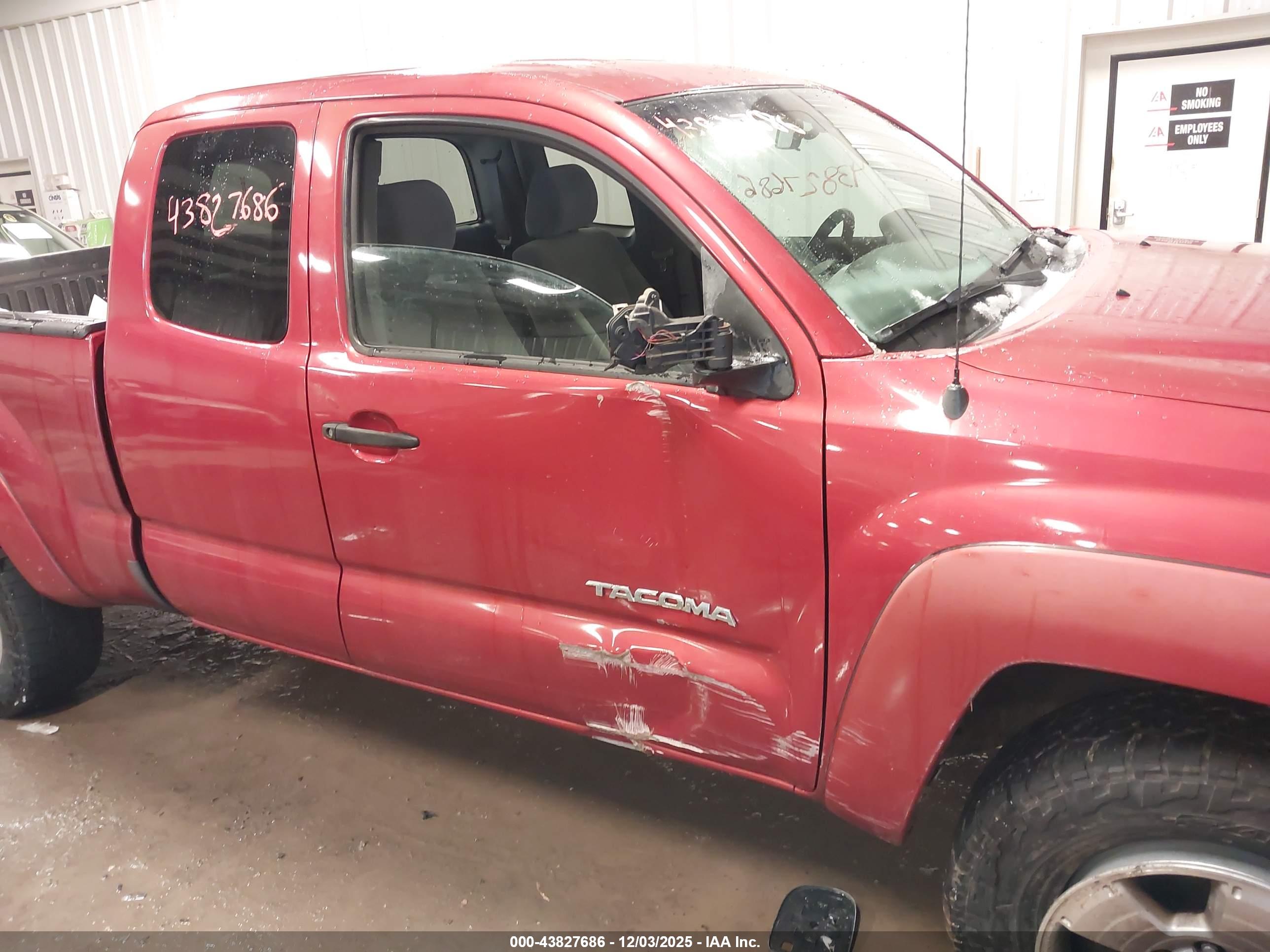TOYOTA TACOMA image 6