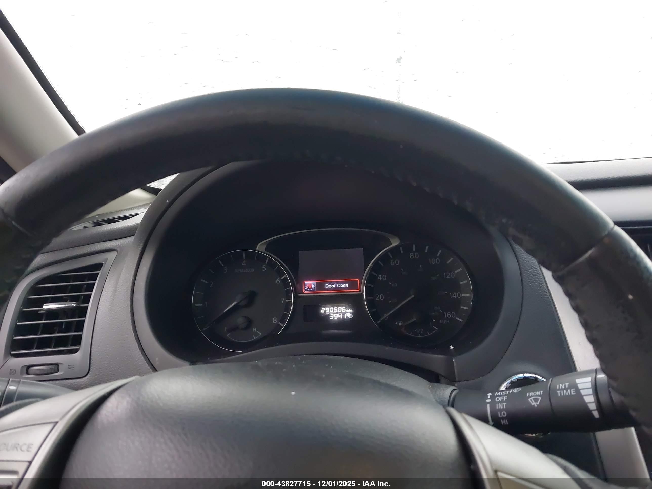 NISSAN ALTIMA image 7