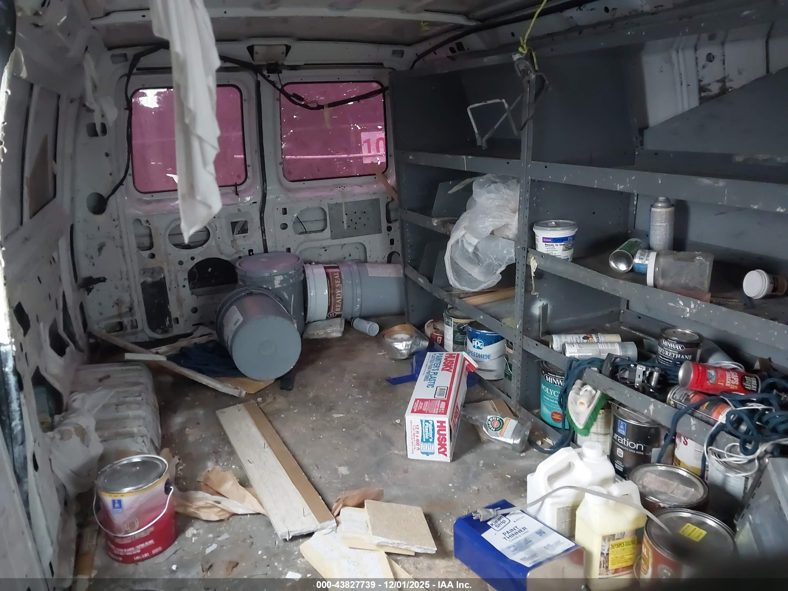 FORD E-150 image 8