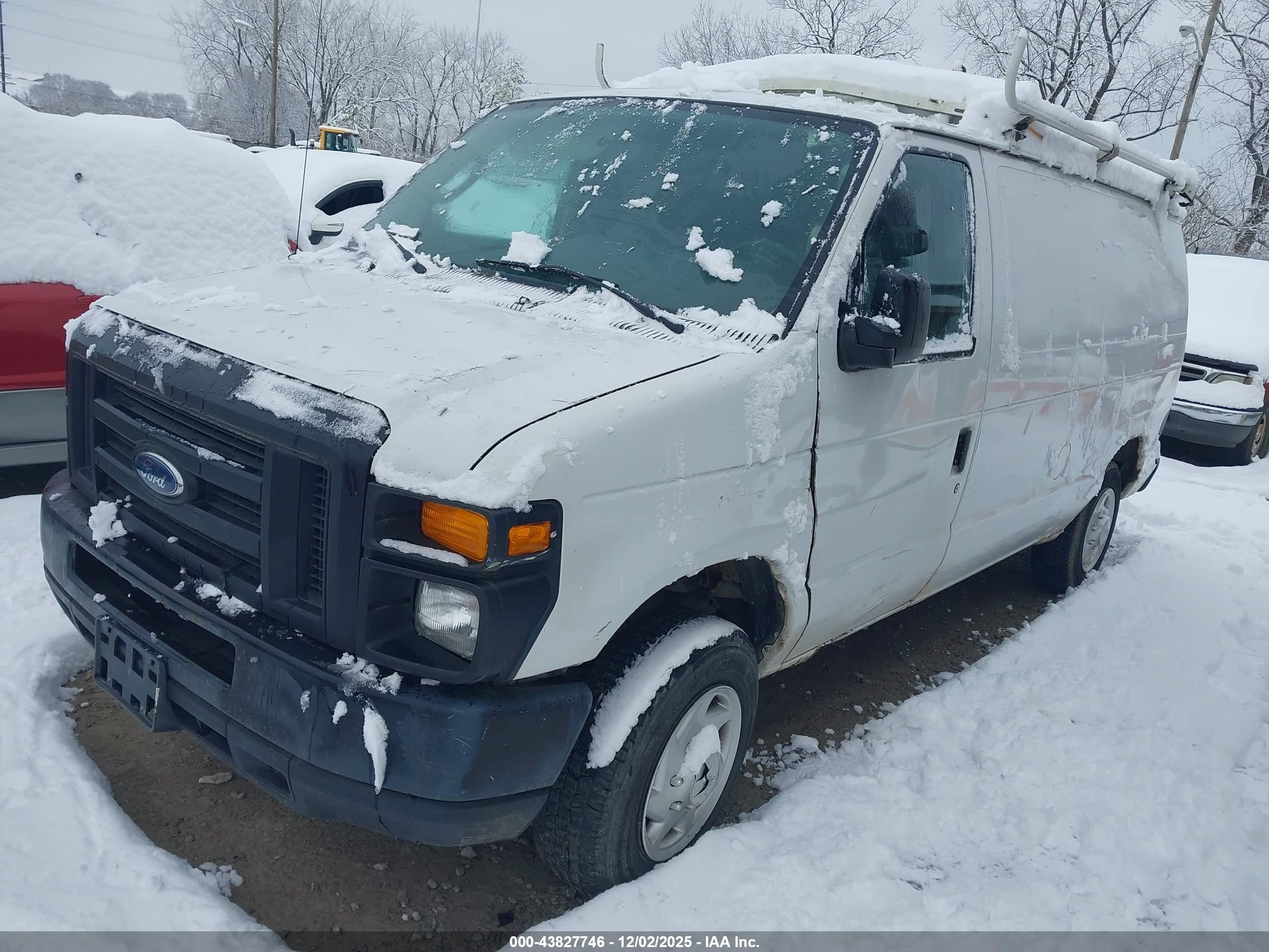 FORD E-150 image 2