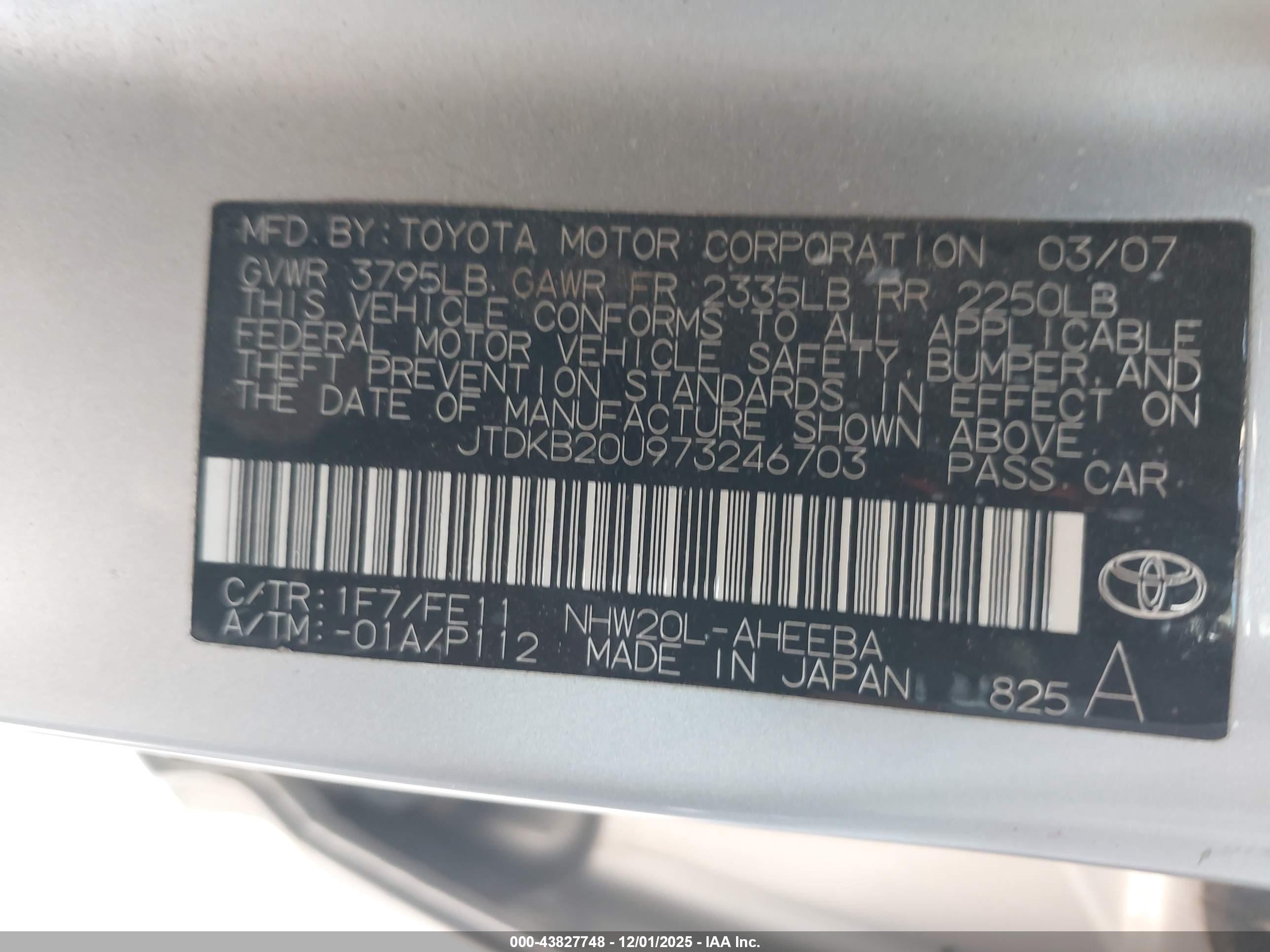 TOYOTA PRIUS image 9