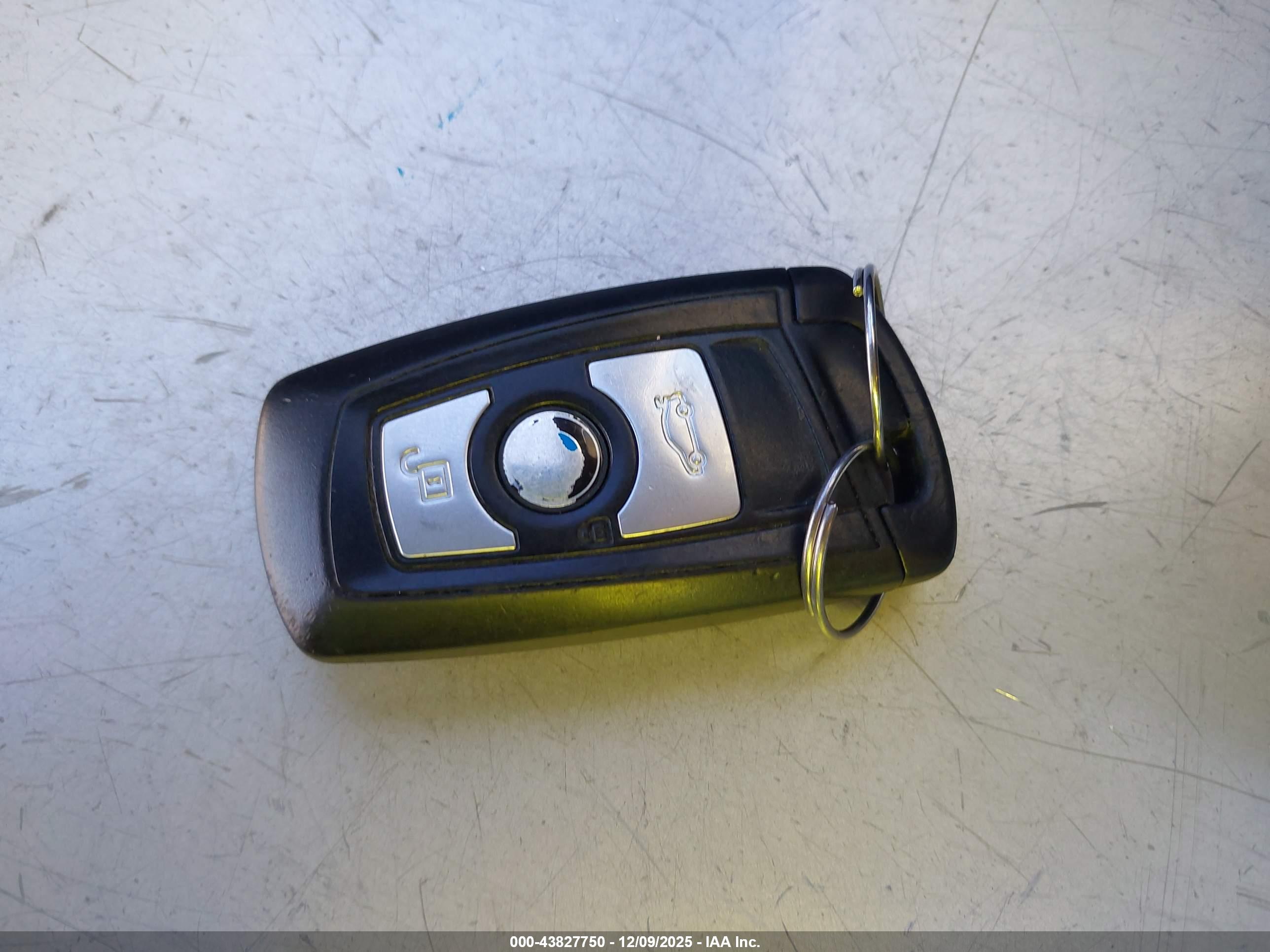 BMW 328I image 11